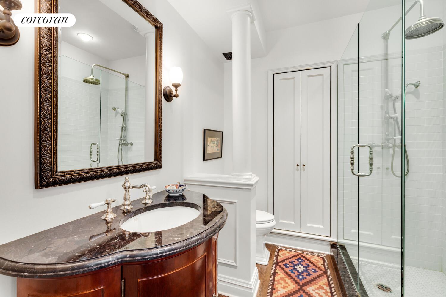 #12 photo, 340 W 57TH Street, マンハッタン Hells Kitchen , NY 10019