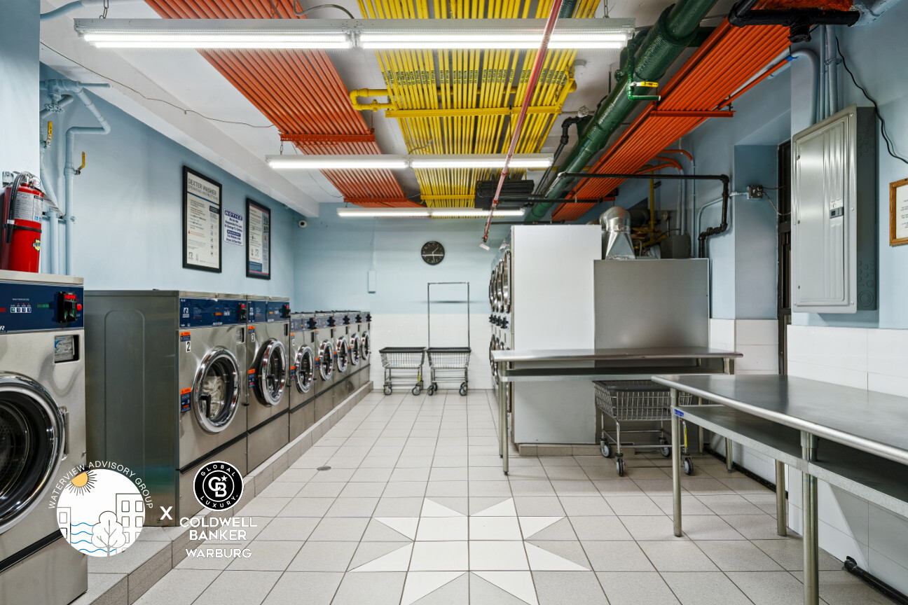 #17 photo, 72-81 113TH Street, Forest Hills , NY 11375