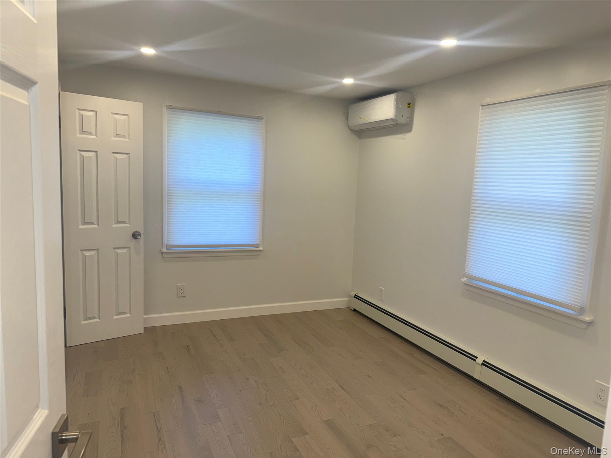 #6 photo, 56 Heisser Lane, ナッソー郡 Farmingdale , NY 11735