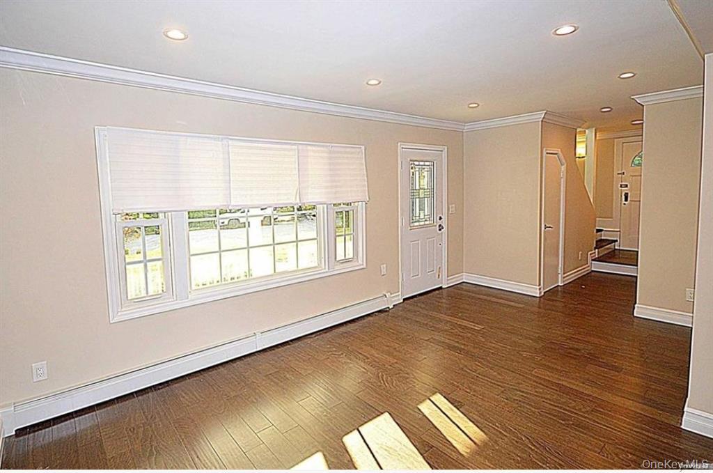 #4 photo, 4 Addison Lane, Greenvale , NY 11548