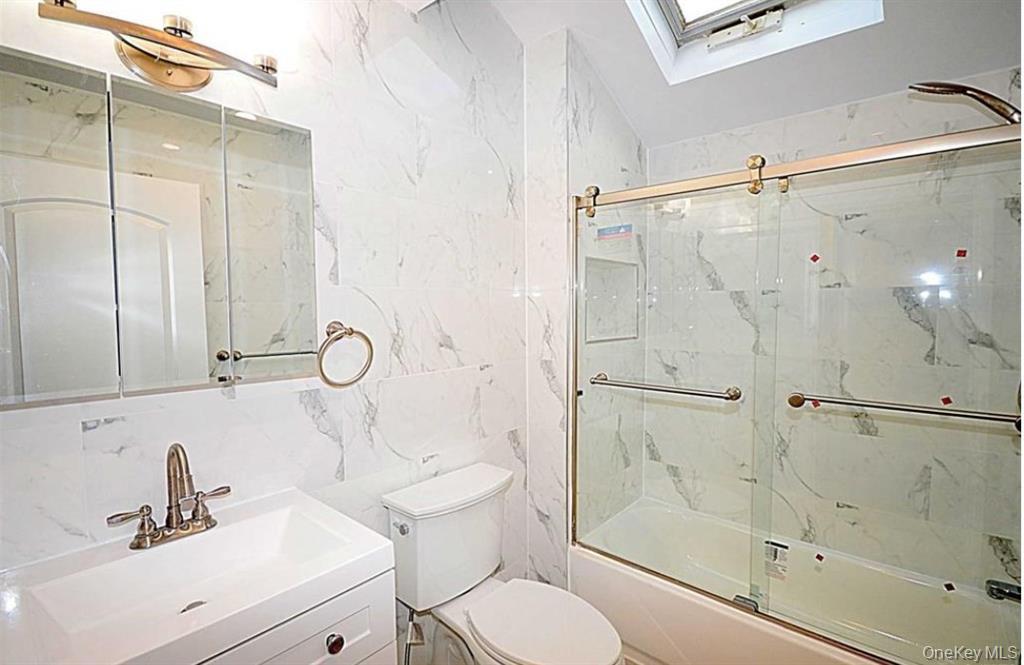 #9 photo, 4 Addison Lane, Greenvale , NY 11548