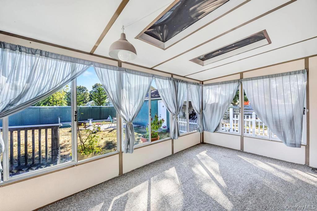 #14 photo, 940 Union Street, Bohemia , NY 11716