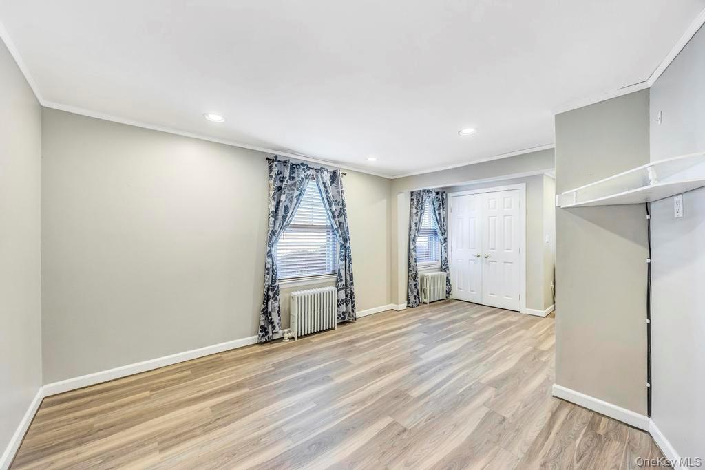 #17 photo, 940 Union Street, Bohemia , NY 11716