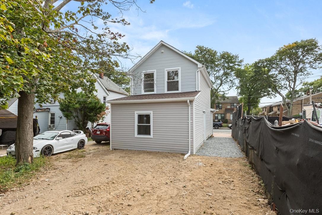 #17 photo, 31 Grove Street, Hempstead , NY 11550