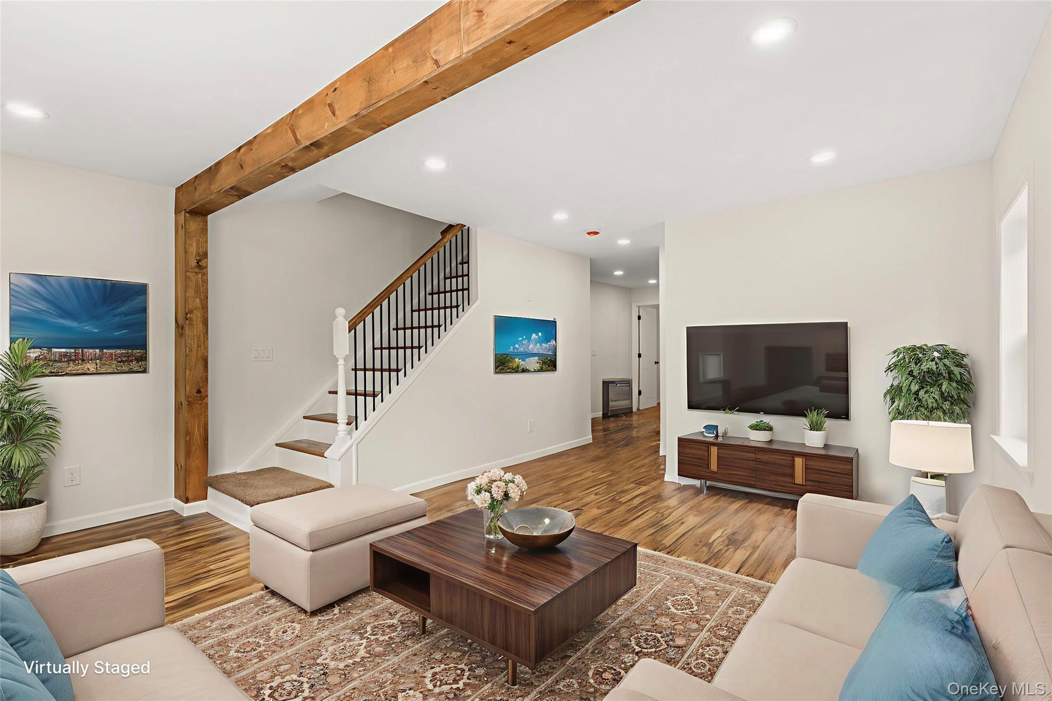 #4 photo, 31 Grove Street, Hempstead , NY 11550