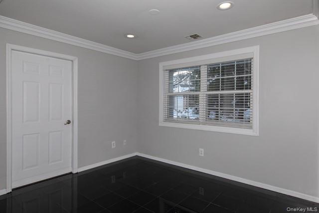 #4 photo, 191 Overlook Drive, サフォーク郡 Farmingville , NY 11738