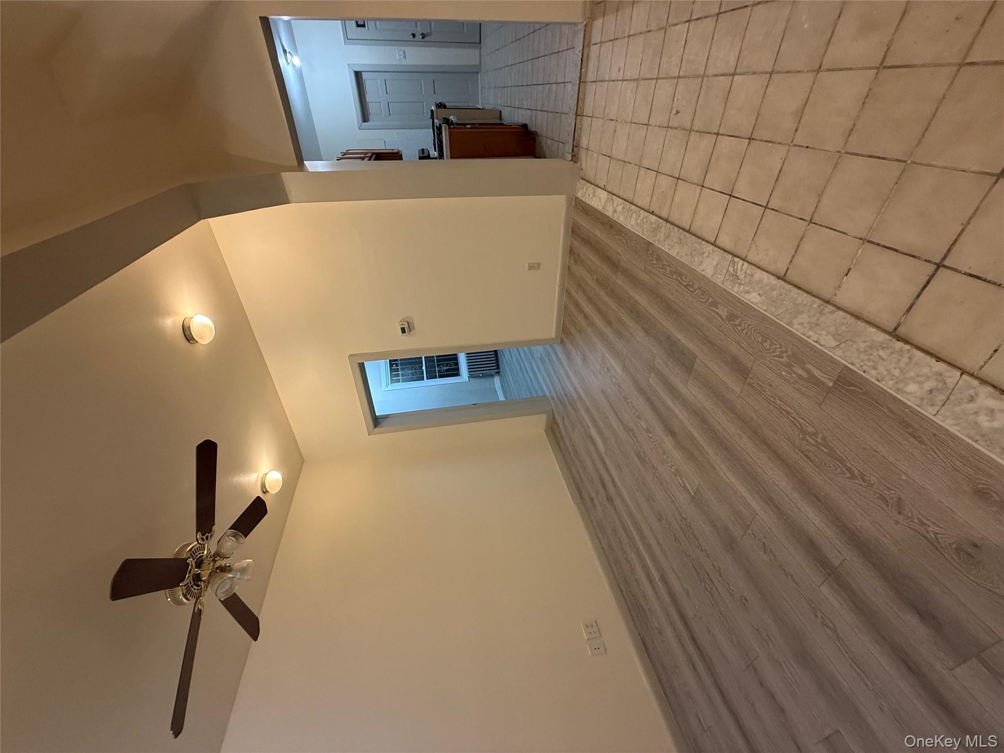 #6 photo, 101-58 120th Street, クイーンズ区 Richmond Hill S. , NY 11419