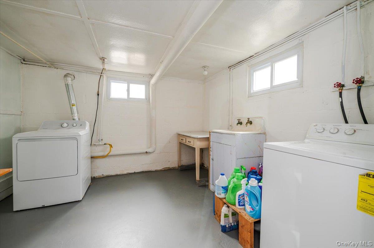 #19 photo, 57 Carol St Street, Lynbrook , NY 11563