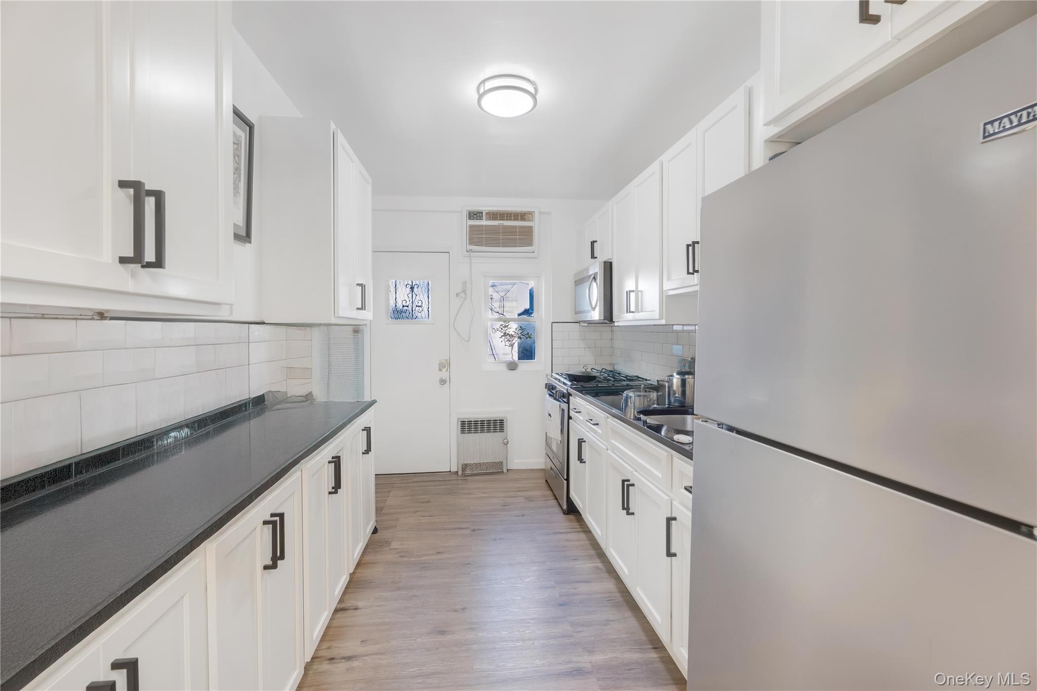 #3 photo, 2347 61st Street, ブルックリン区 Brooklyn , NY 11204