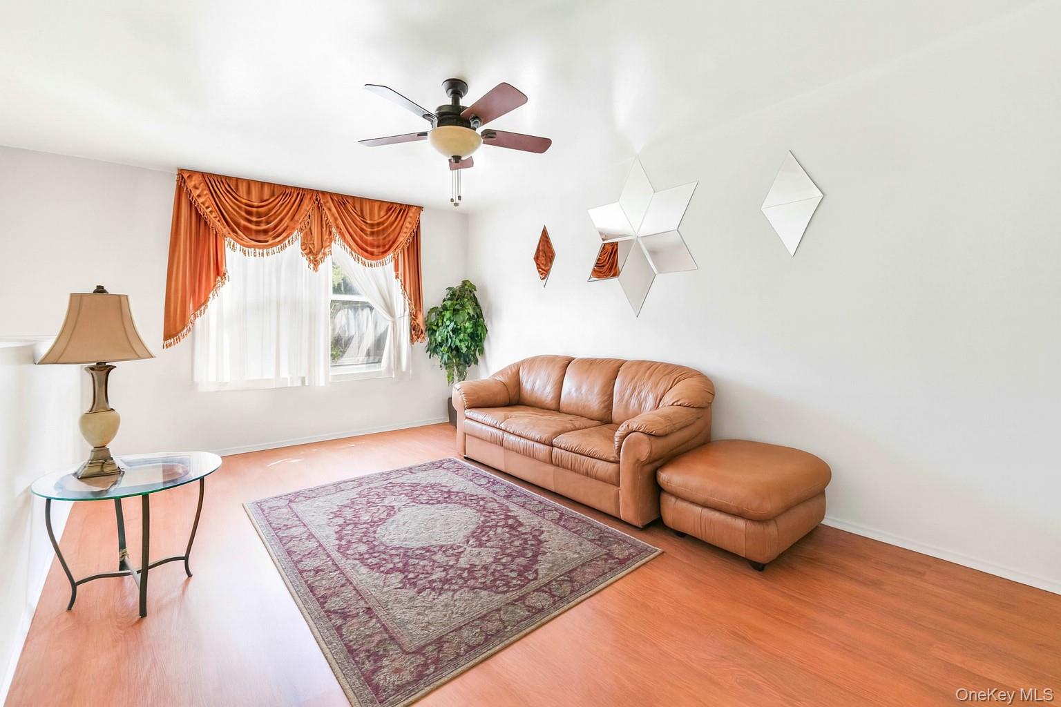 #16 photo, 49 Hull Street, ブルックリン区 Brooklyn , NY 11233