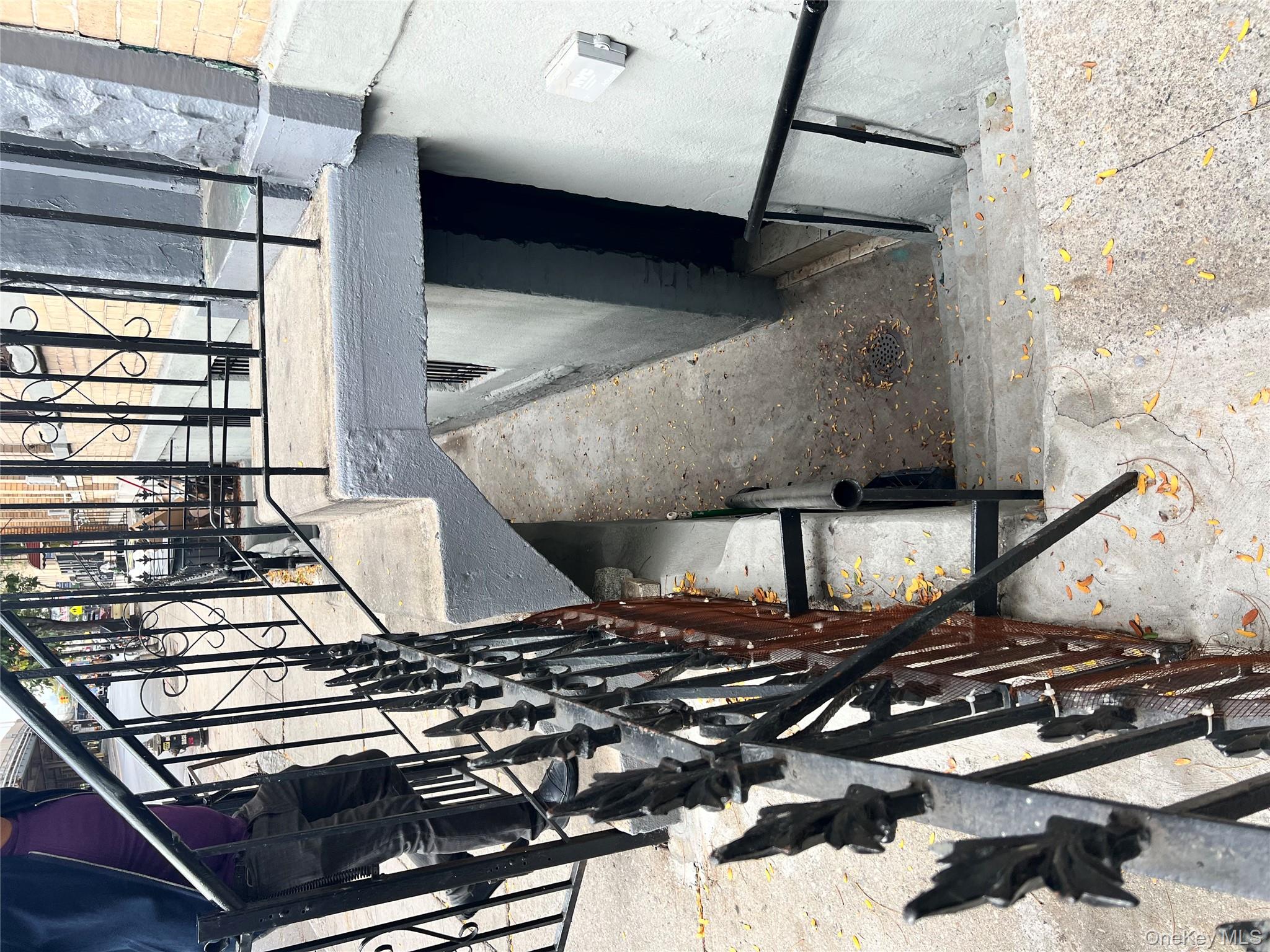 #7 photo, 695 MEEKER Avenue, Brooklyn , NY 11222