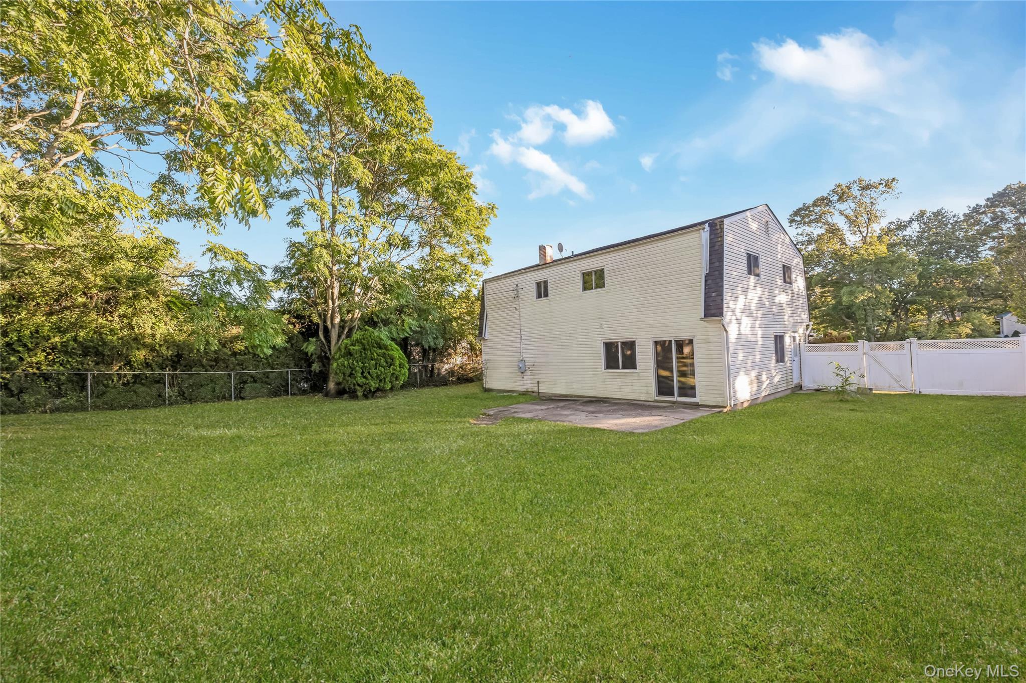 #11 photo, 209 Cirrus Road, サフォーク郡 Holbrook , NY 11741