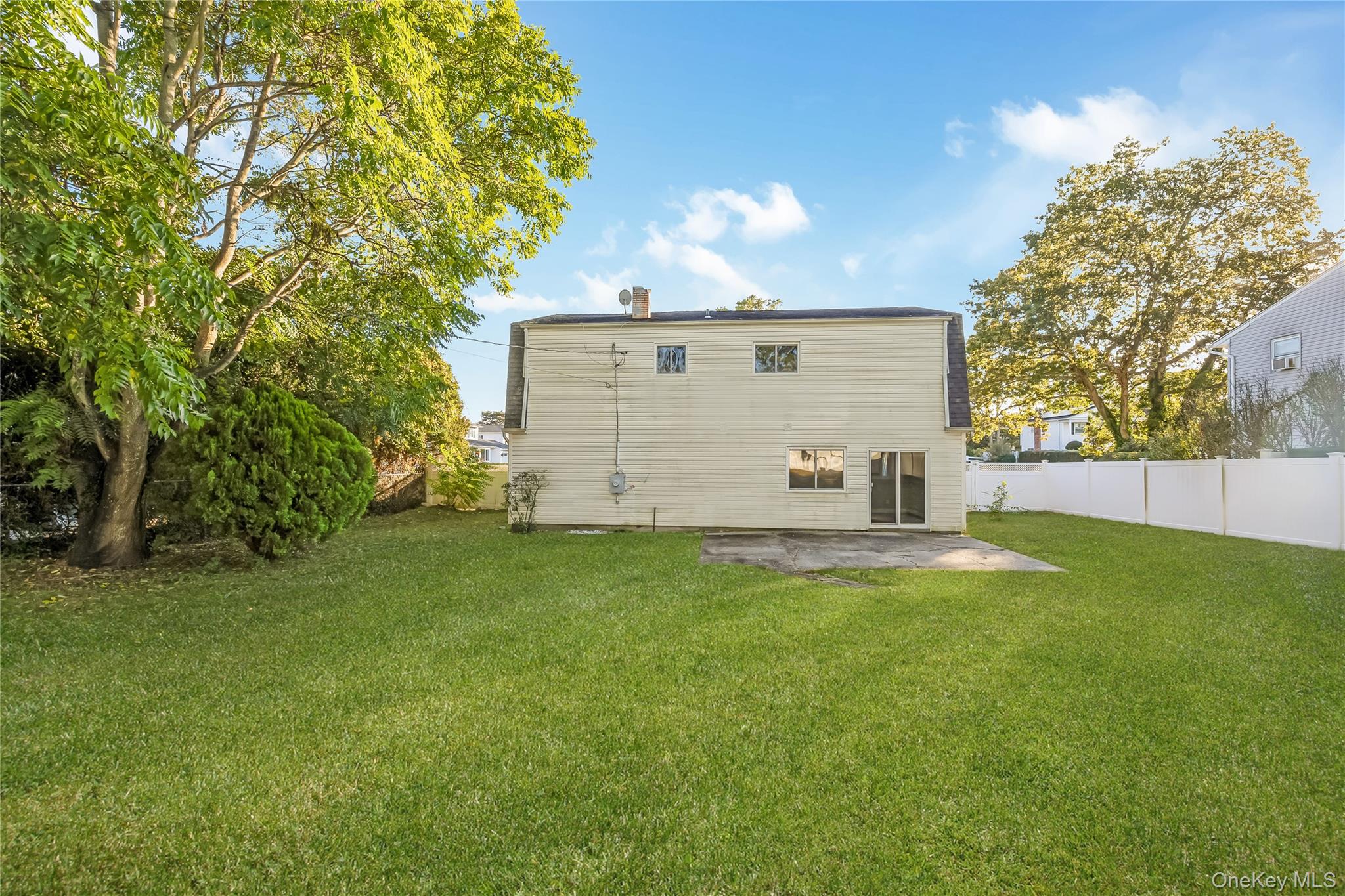 #13 photo, 209 Cirrus Road, サフォーク郡 Holbrook , NY 11741