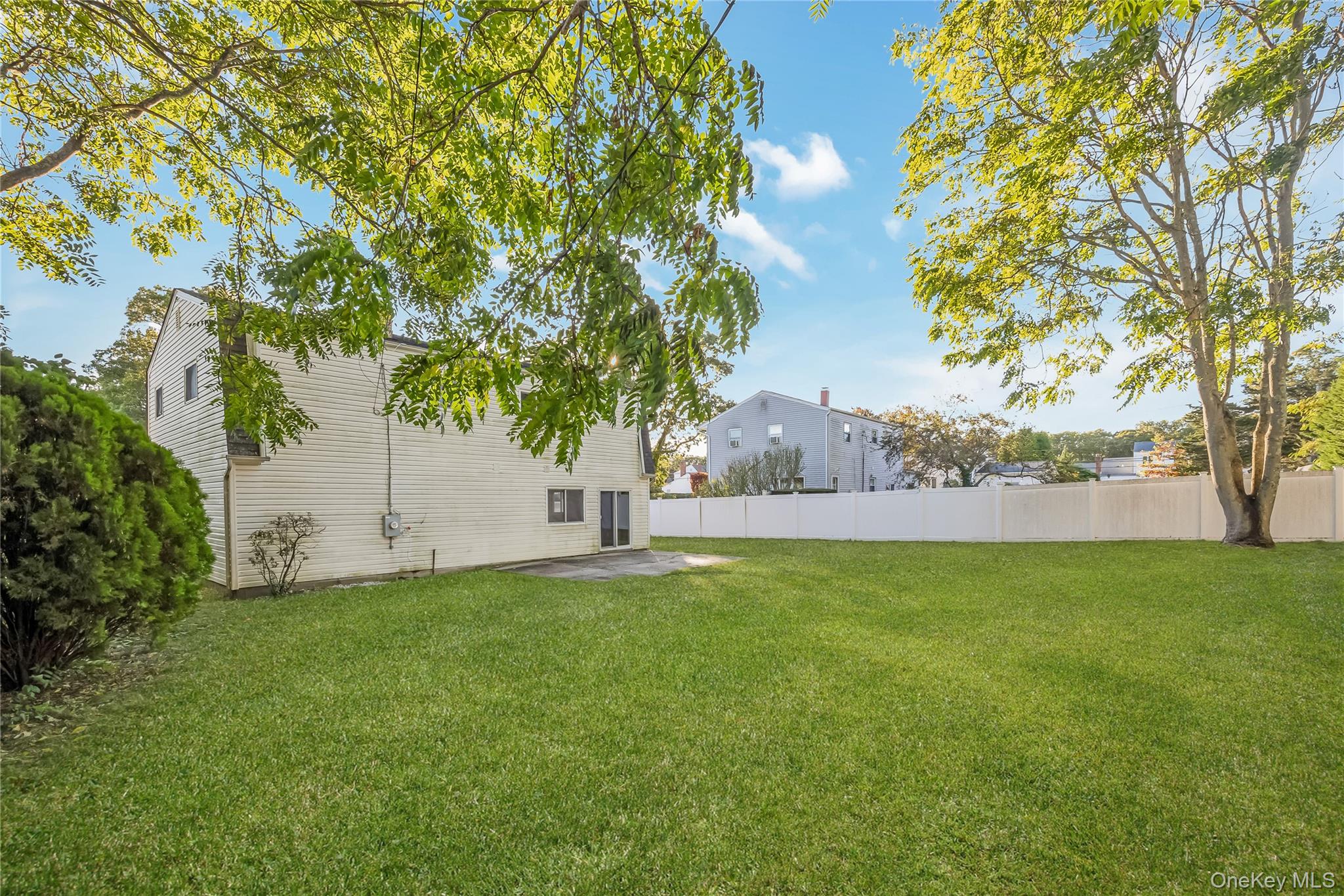 #15 photo, 209 Cirrus Road, サフォーク郡 Holbrook , NY 11741