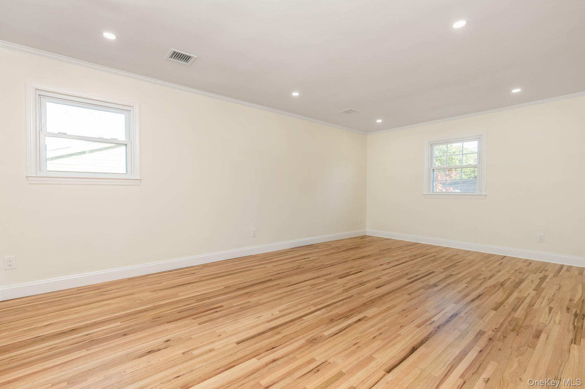 #13 photo, 123 Erlanger Boulevard, North Babylon , NY 11703