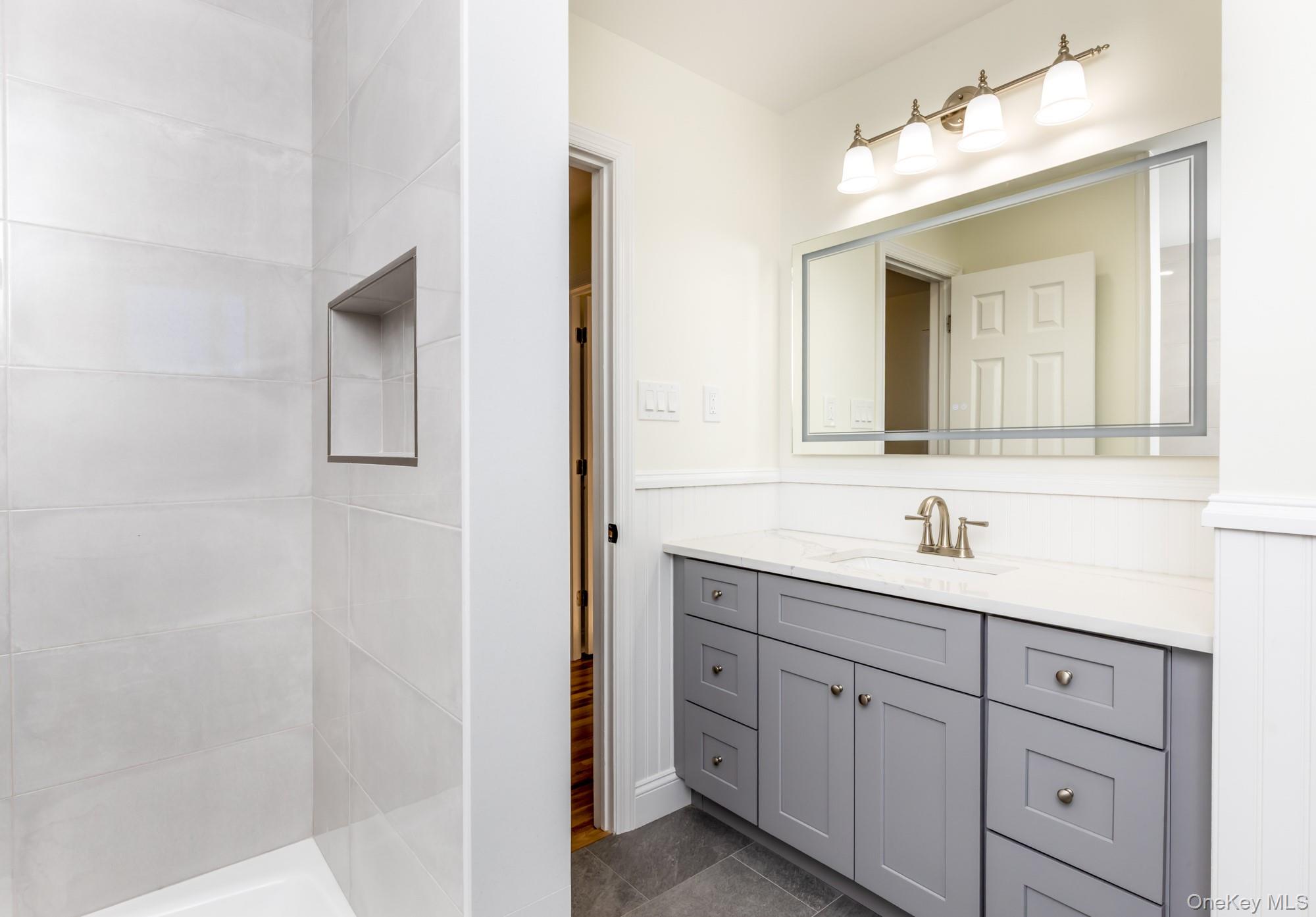 #14 photo, 123 Erlanger Boulevard, North Babylon , NY 11703