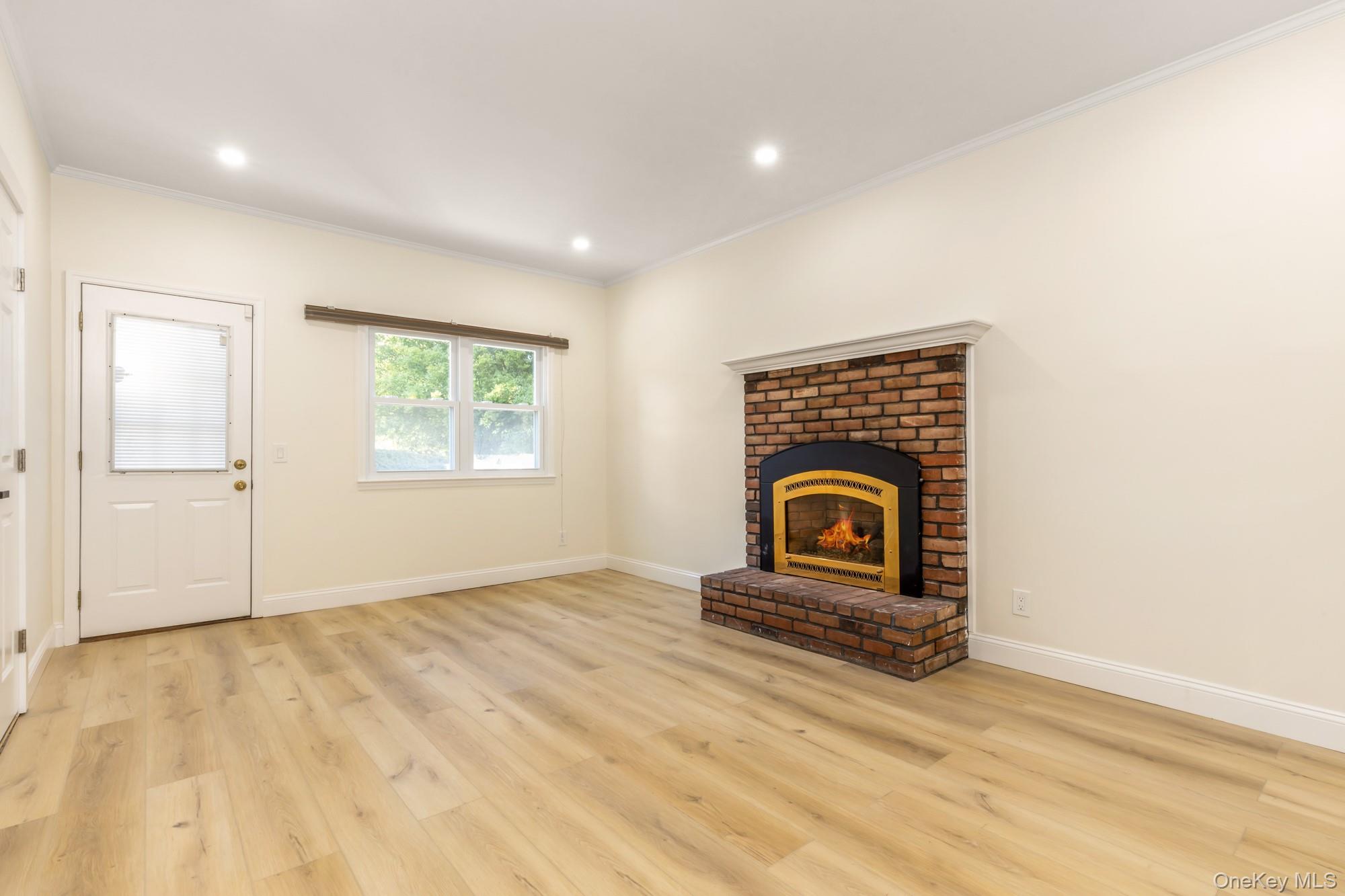 #9 photo, 123 Erlanger Boulevard, North Babylon , NY 11703