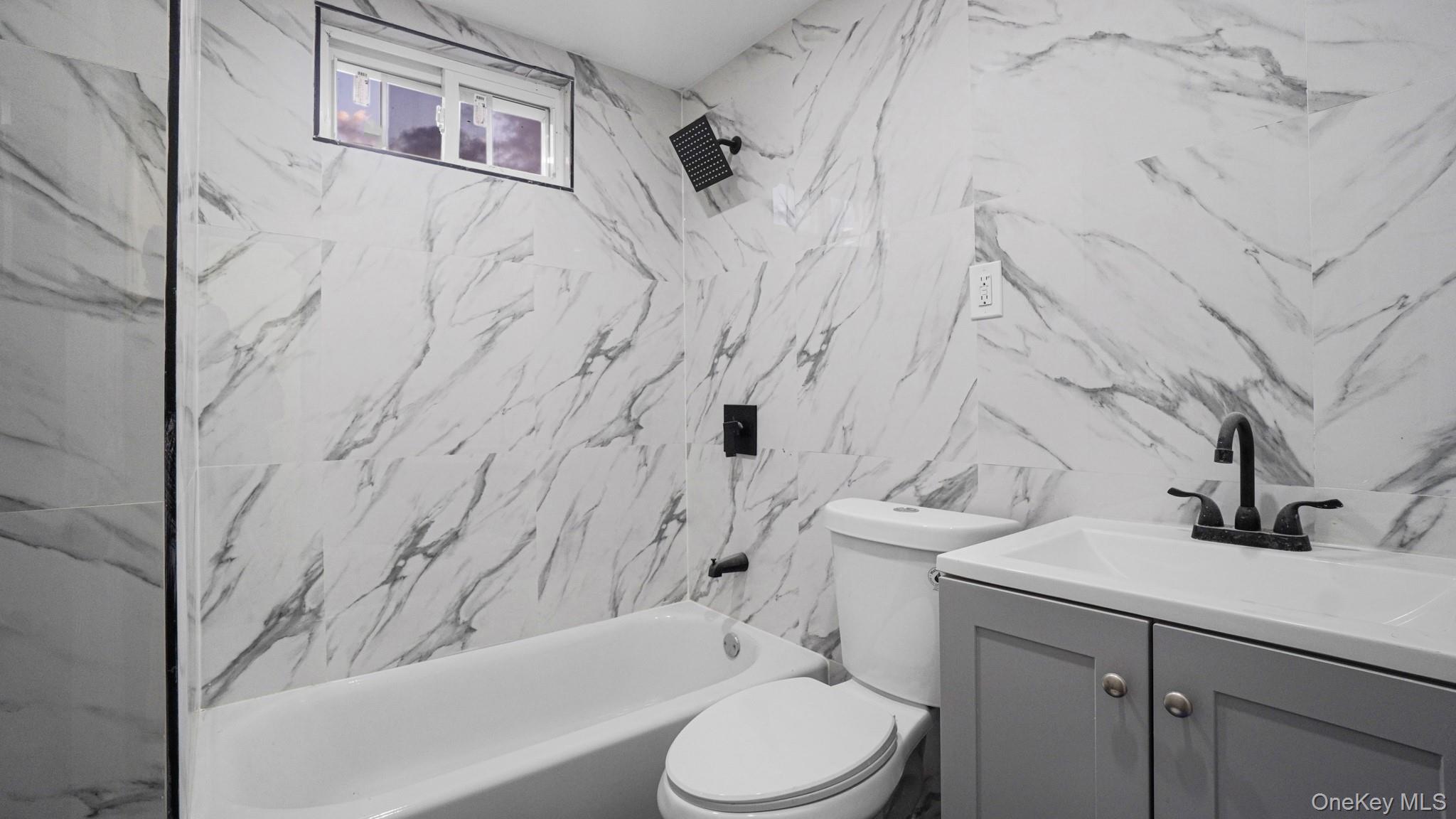 #12 photo, 10520 Remington Sreeet, クイーンズ区 Jamaica , NY 11435