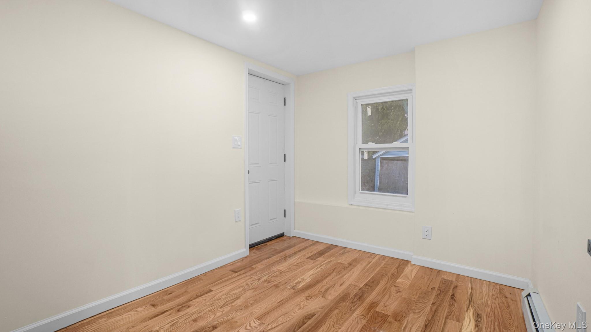 #16 photo, 10520 Remington Sreeet, クイーンズ区 Jamaica , NY 11435