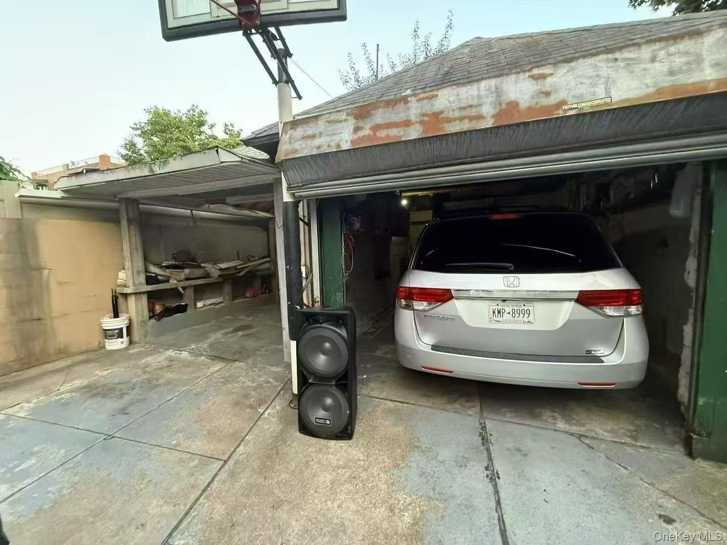 #1 photo, 104-40 41 Avenue, クイーンズ区 Corona , NY 11368