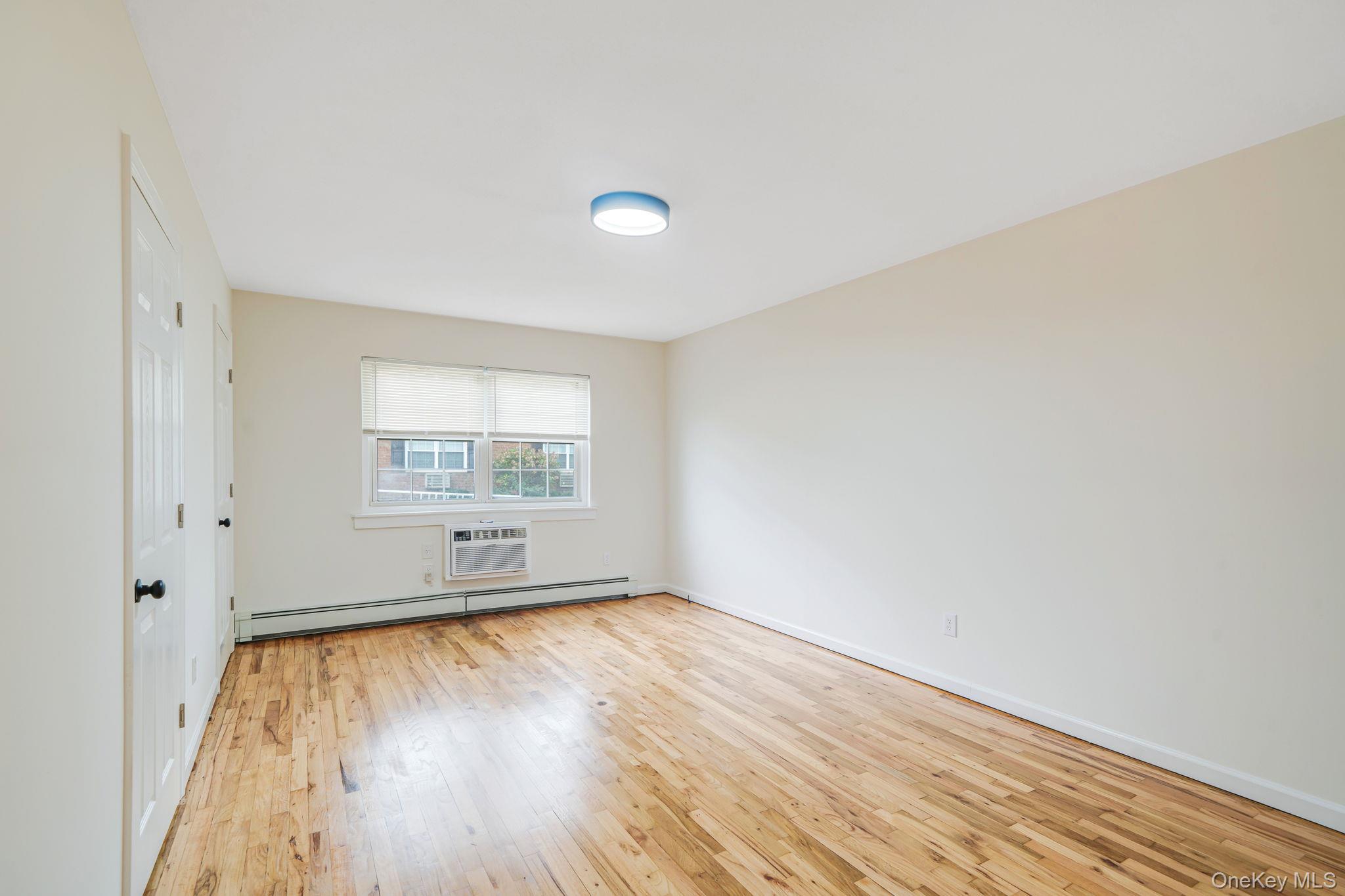 #13 photo, 336 Lakeland Avenue, सफ़ोक काउंटी Sayville , NY 11782