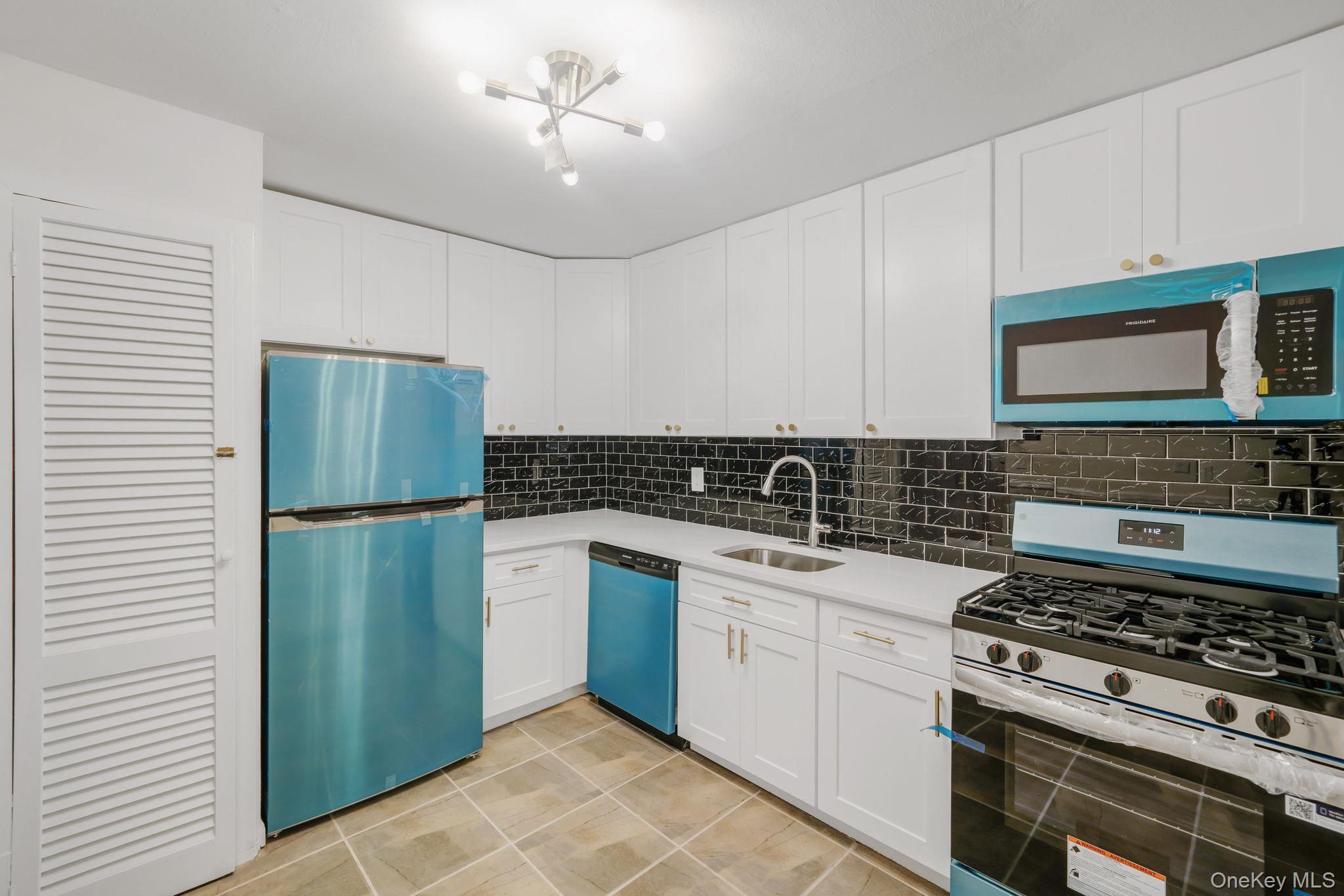 #17 photo, 336 Lakeland Avenue, सफ़ोक काउंटी Sayville , NY 11782