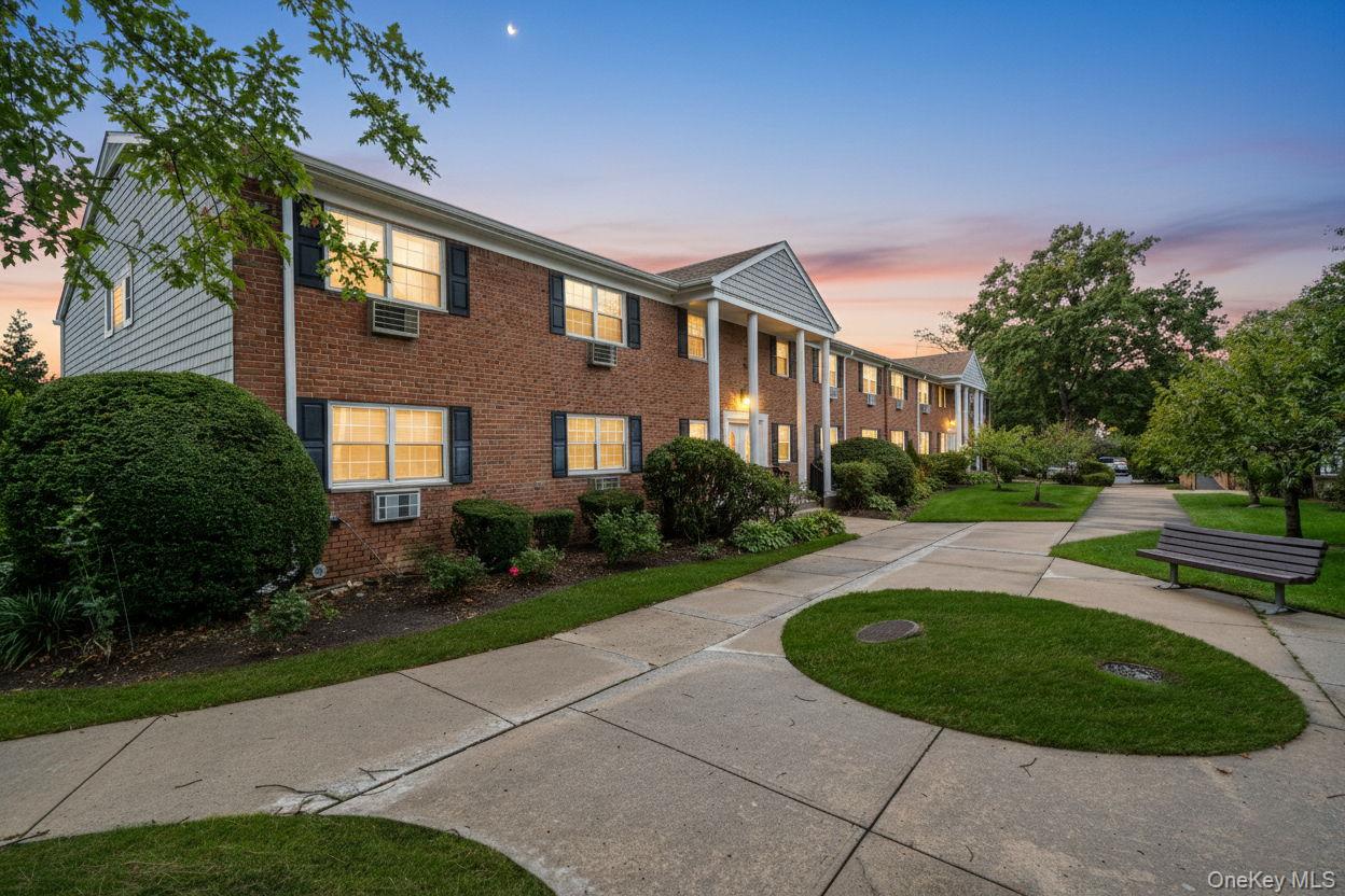 #2 photo, 336 Lakeland Avenue, सफ़ोक काउंटी Sayville , NY 11782