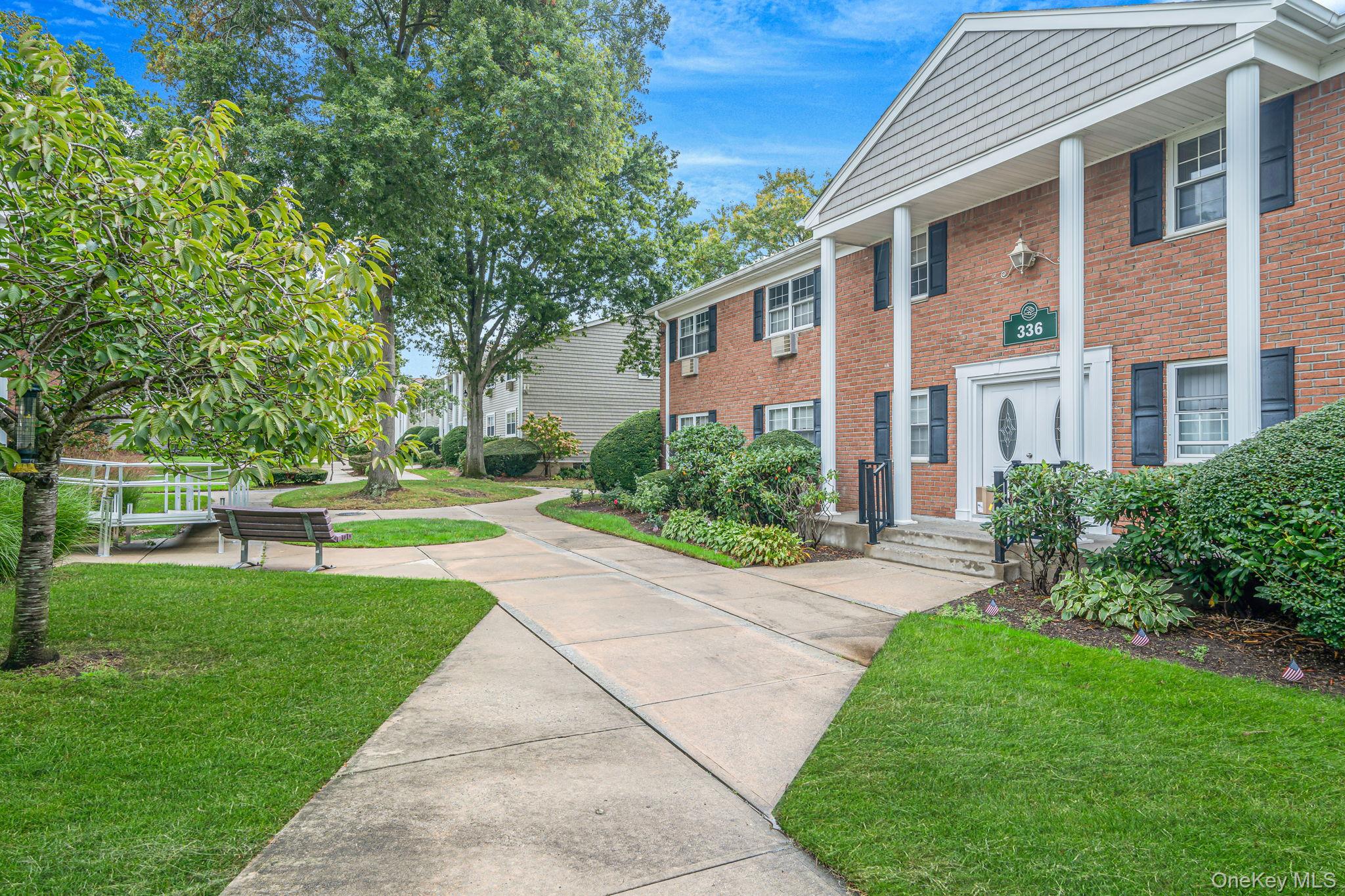 #20 photo, 336 Lakeland Avenue, सफ़ोक काउंटी Sayville , NY 11782