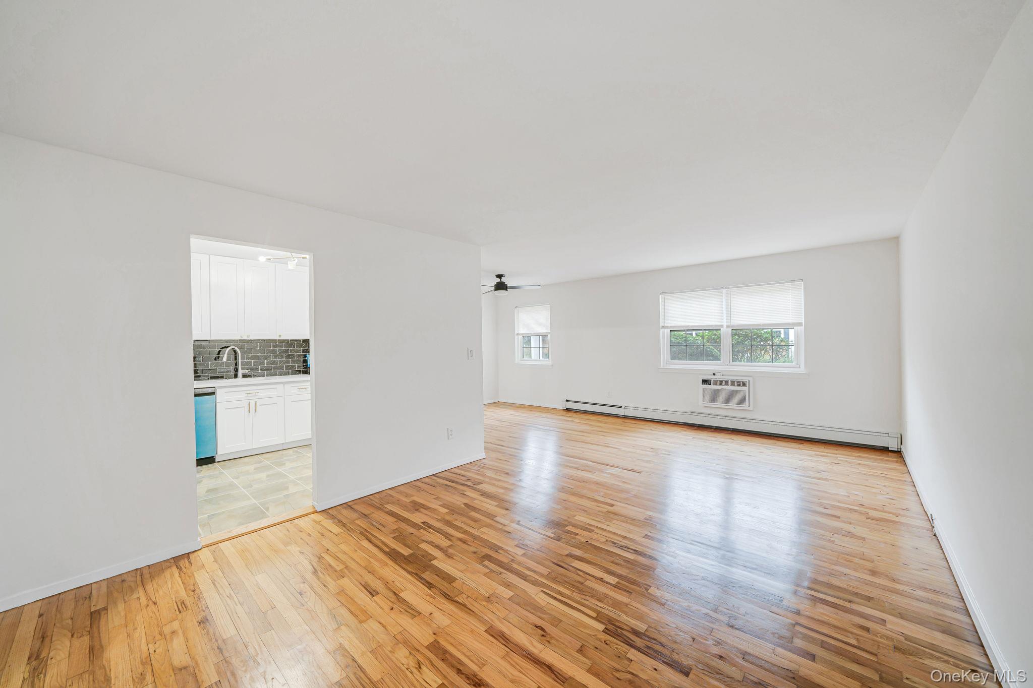 #8 photo, 336 Lakeland Avenue, सफ़ोक काउंटी Sayville , NY 11782