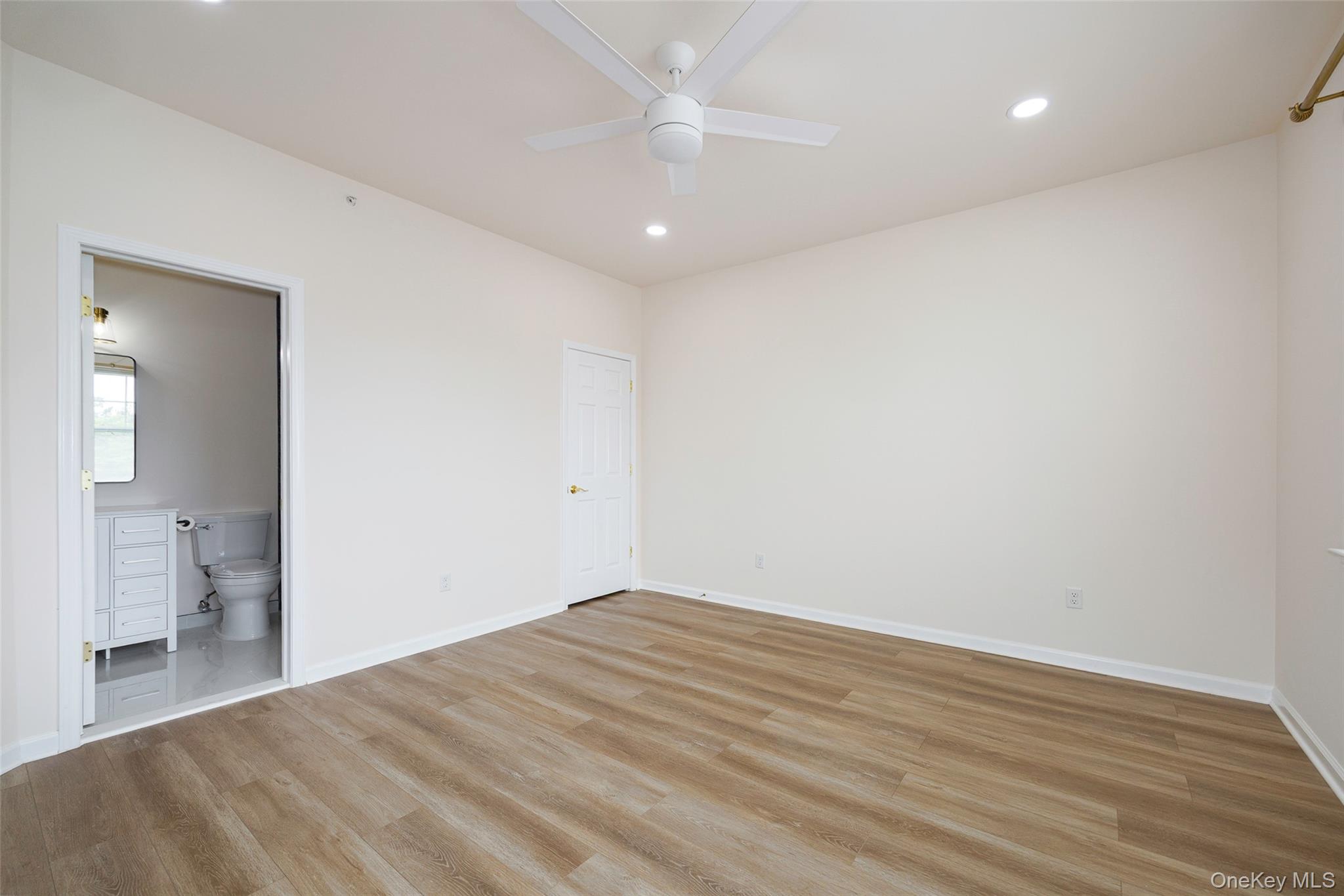 #18 photo, 32 Halley Court, Poughkeepsie , NY 12601