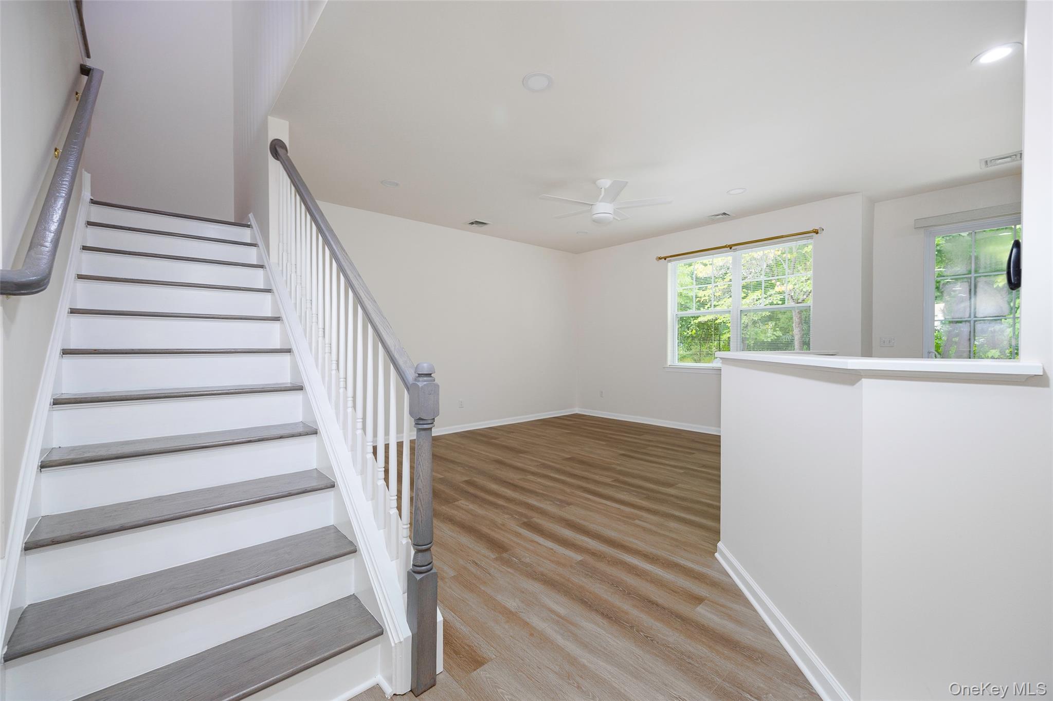 #8 photo, 32 Halley Court, Poughkeepsie , NY 12601