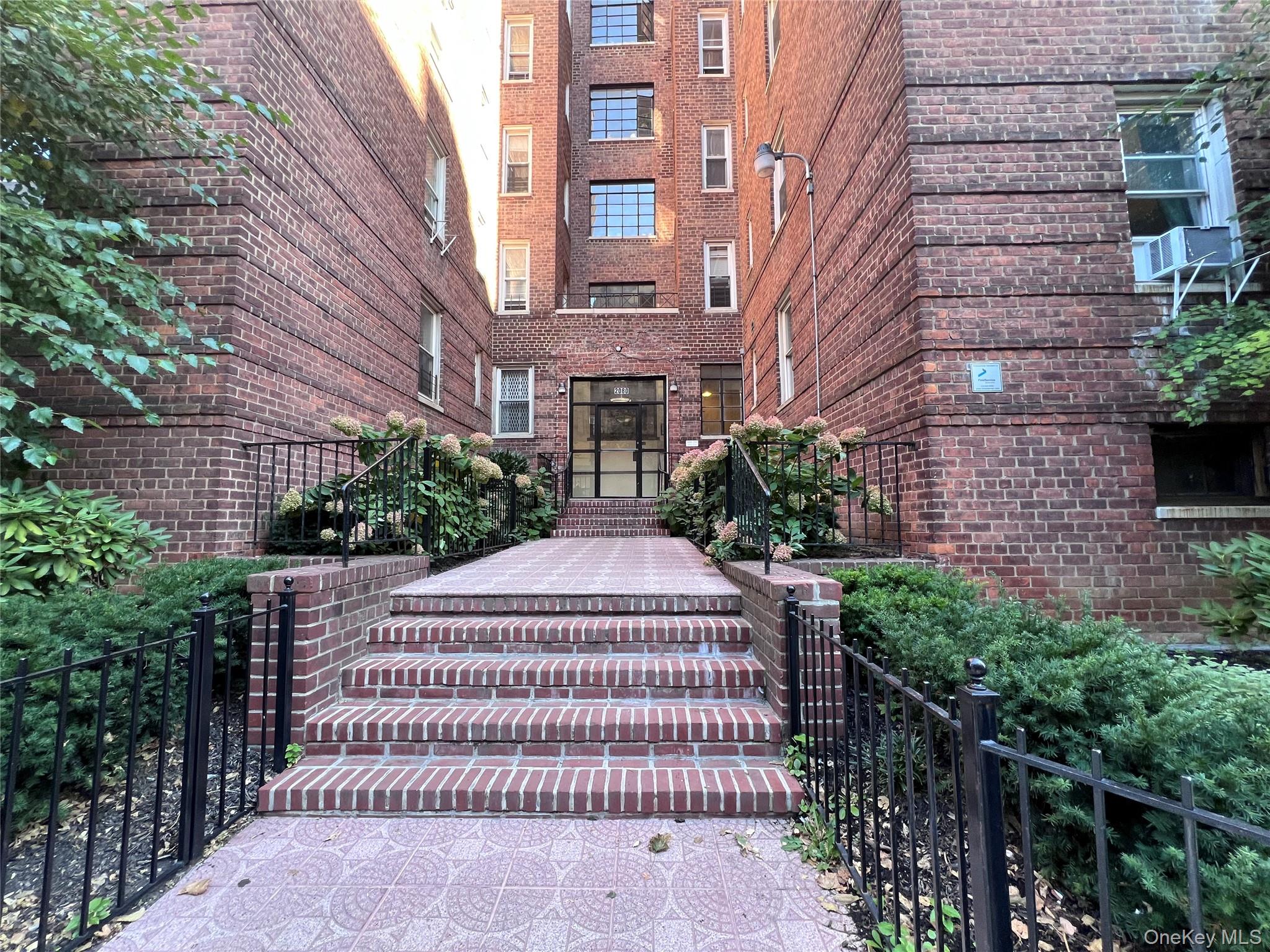 #1 photo, 2080 Barnes Avenue, Bronx , NY 10462