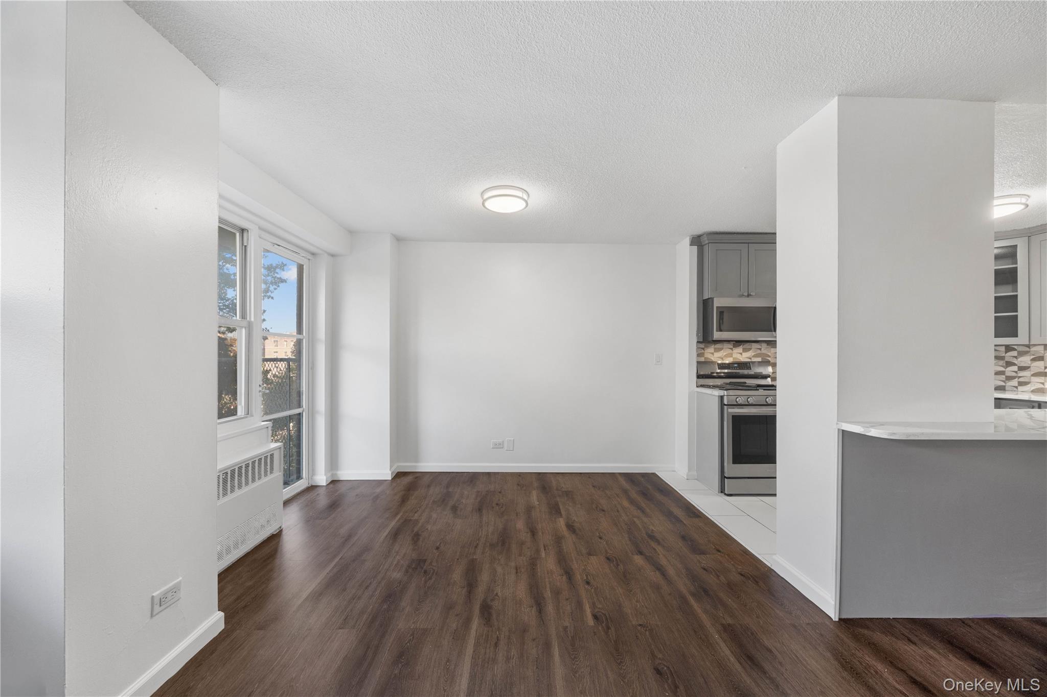 #15 photo, 2550 Olinville Avenue, ブロンクス区 Bronx , NY 10467