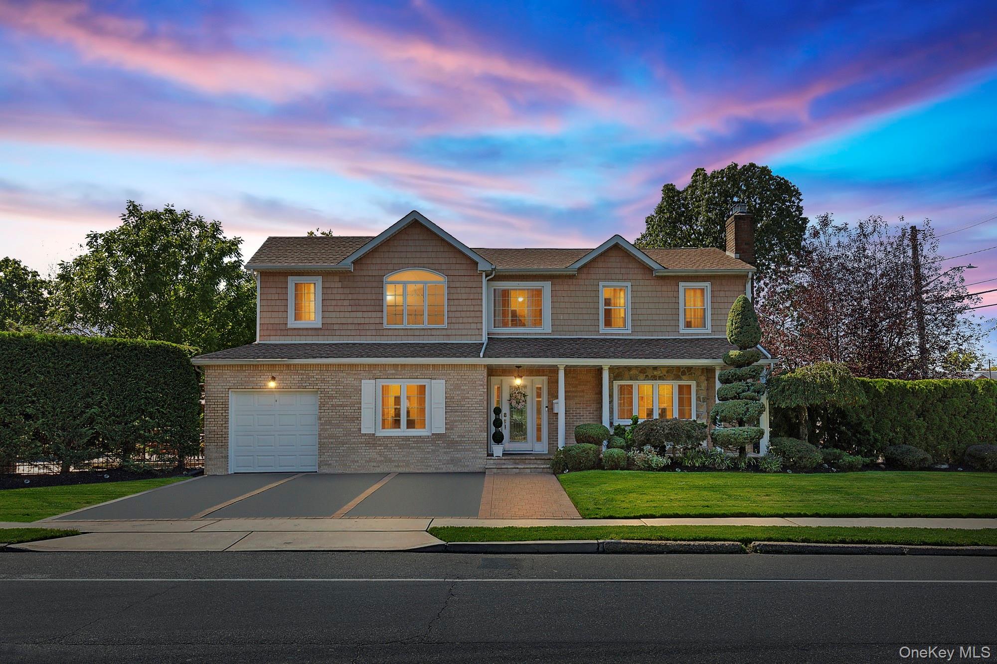 #1 photo, 82 Lakeview Avenue, नासाउ काउंटी Rockville Centre , NY 11570