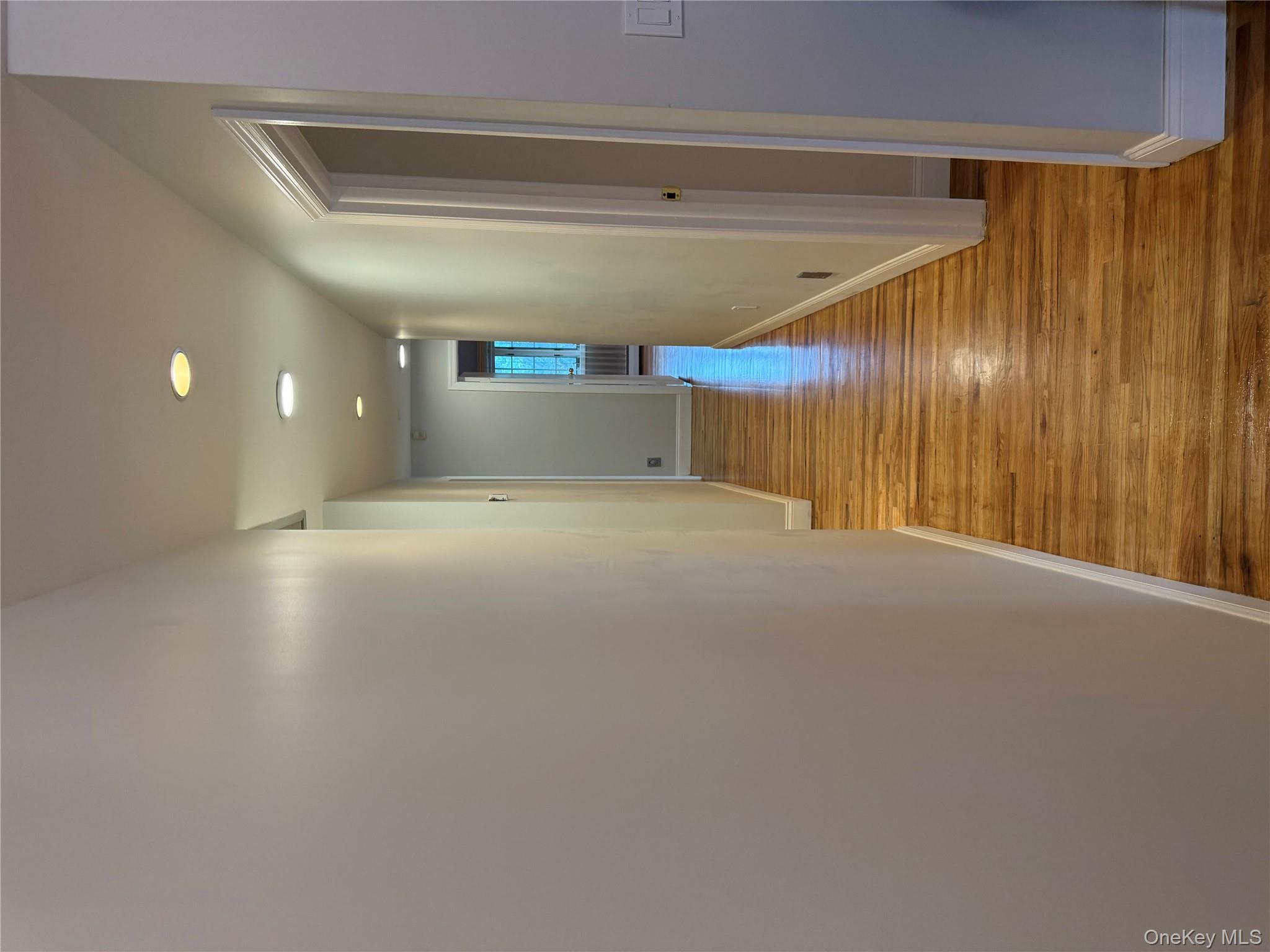 #10 photo, 30 Dogwood Road, Albertson , NY 11507