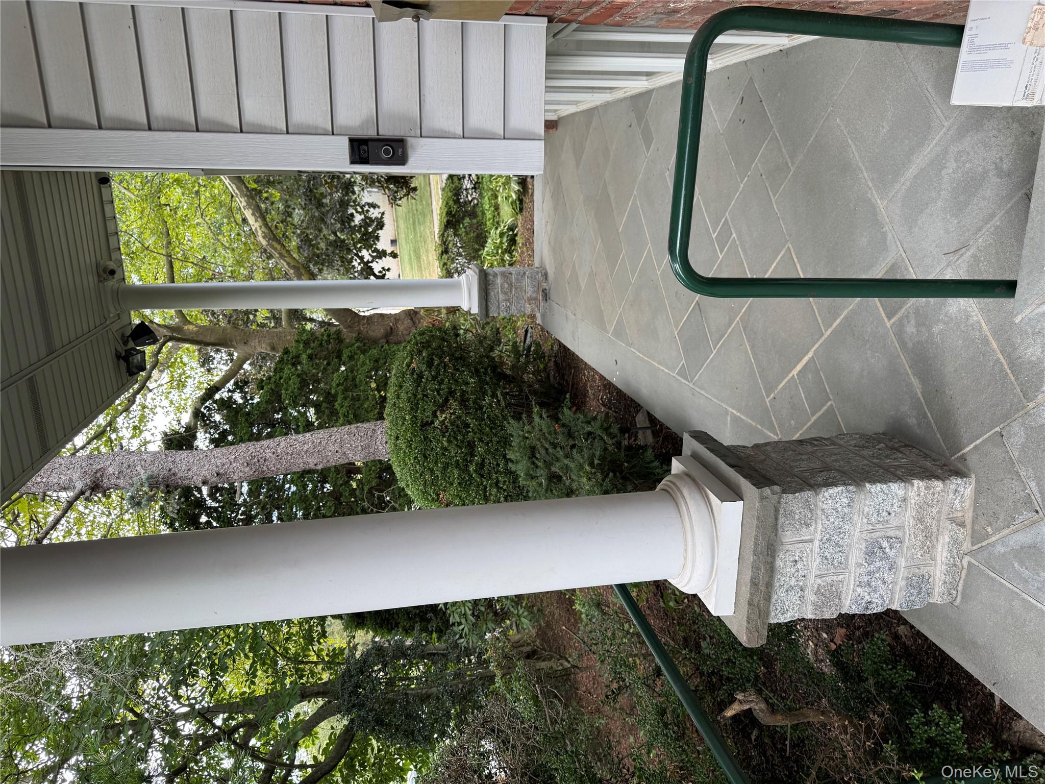 #3 photo, 30 Dogwood Road, Albertson , NY 11507