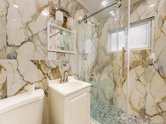 #9 photo, 22 Whitney Avenue, Floral Park , NY 11001