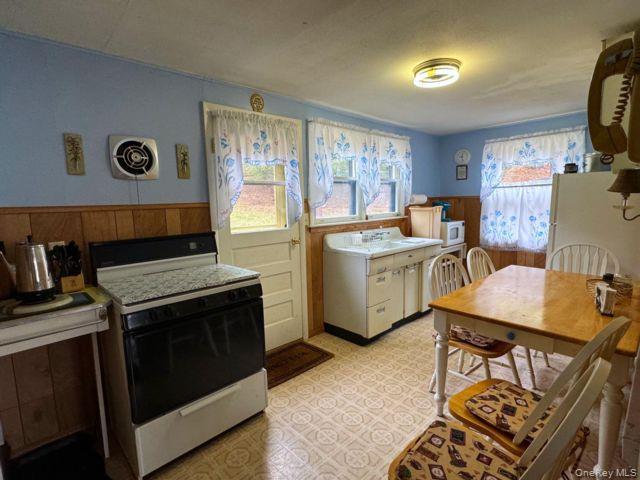 #12 photo, 49 Ryan Road, Hunter , NY 12444