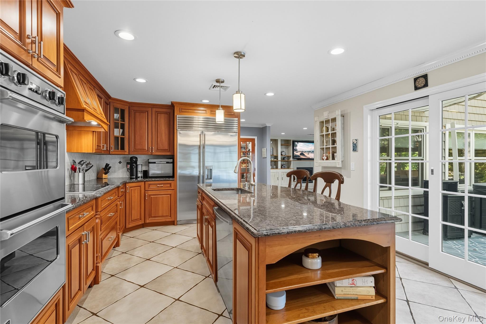 #11 photo, 16 Pine Road, Syosset , NY 11791