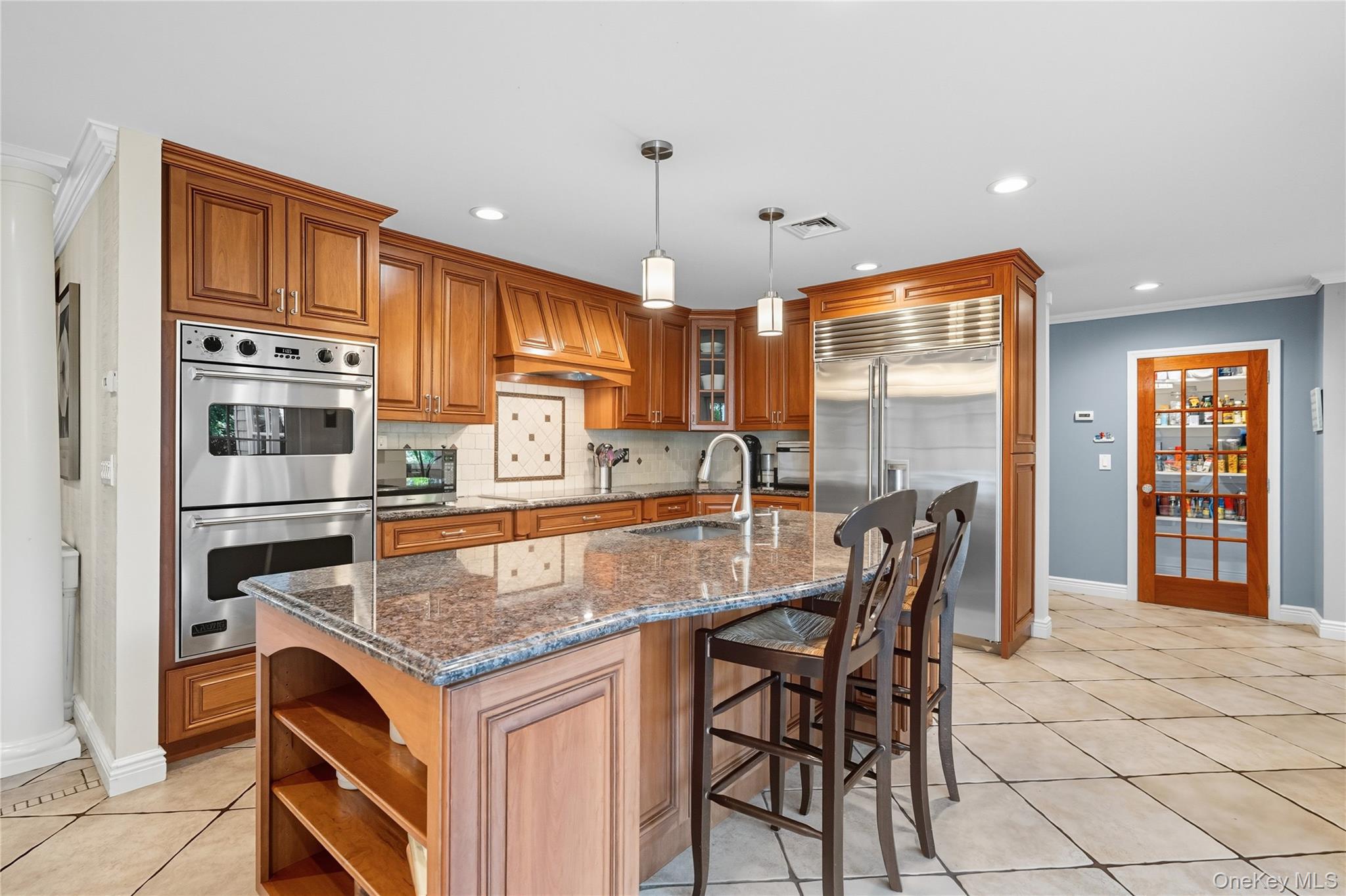 #12 photo, 16 Pine Road, Syosset , NY 11791