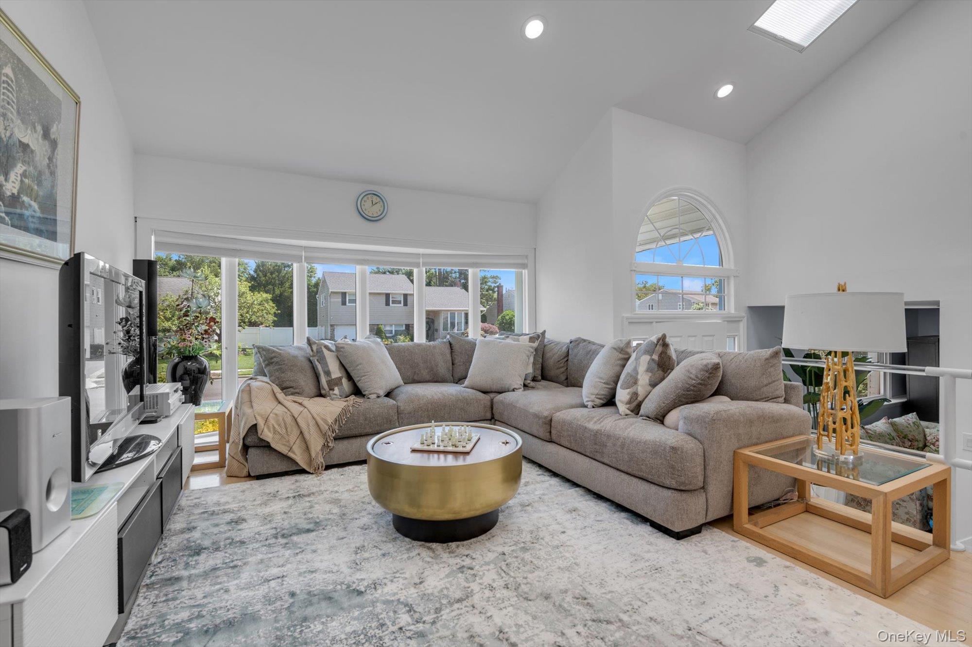 #2 photo, 38 Loretta Drive, ナッソー郡 Syosset , NY 11791