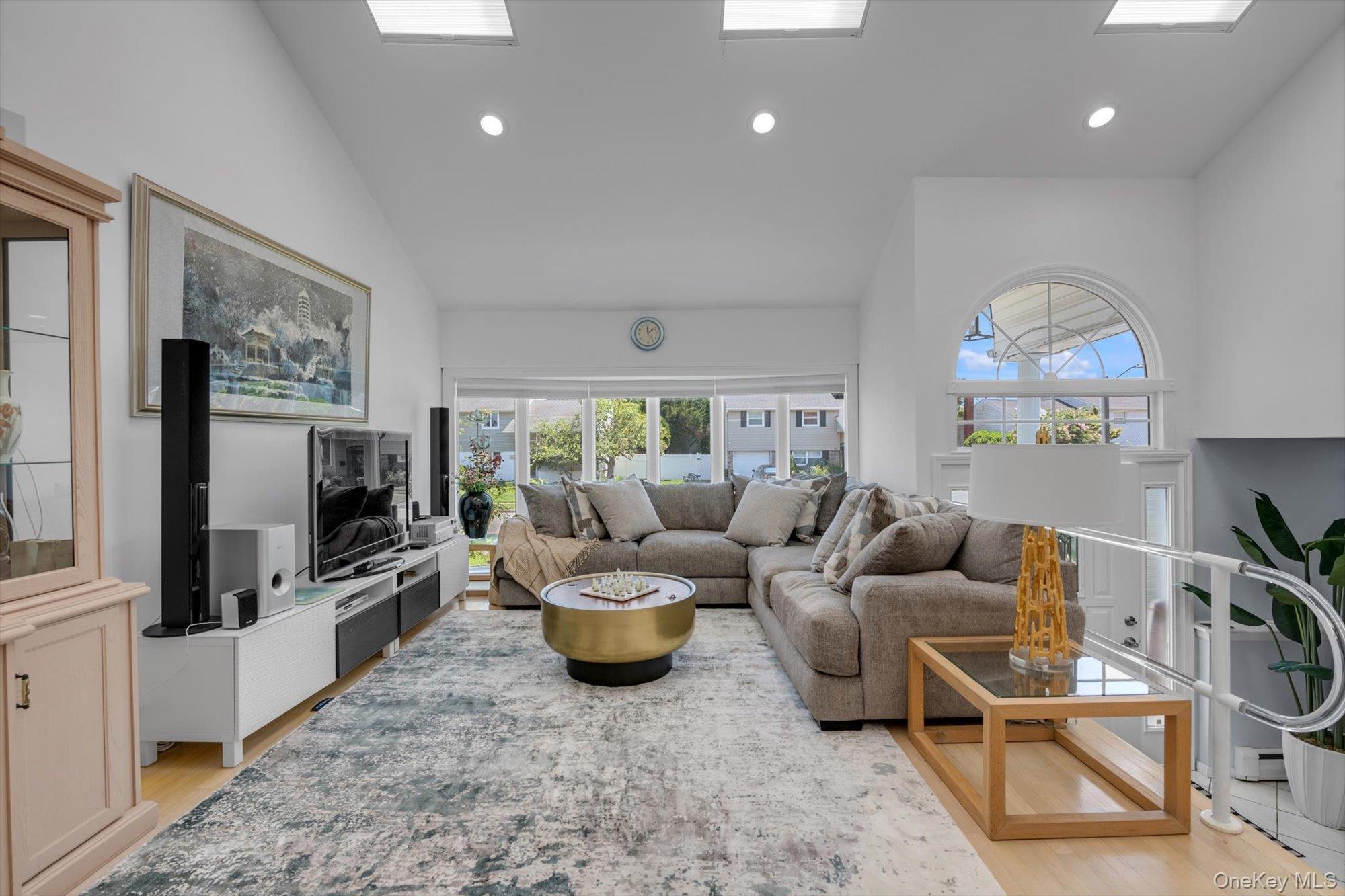 #3 photo, 38 Loretta Drive, ナッソー郡 Syosset , NY 11791