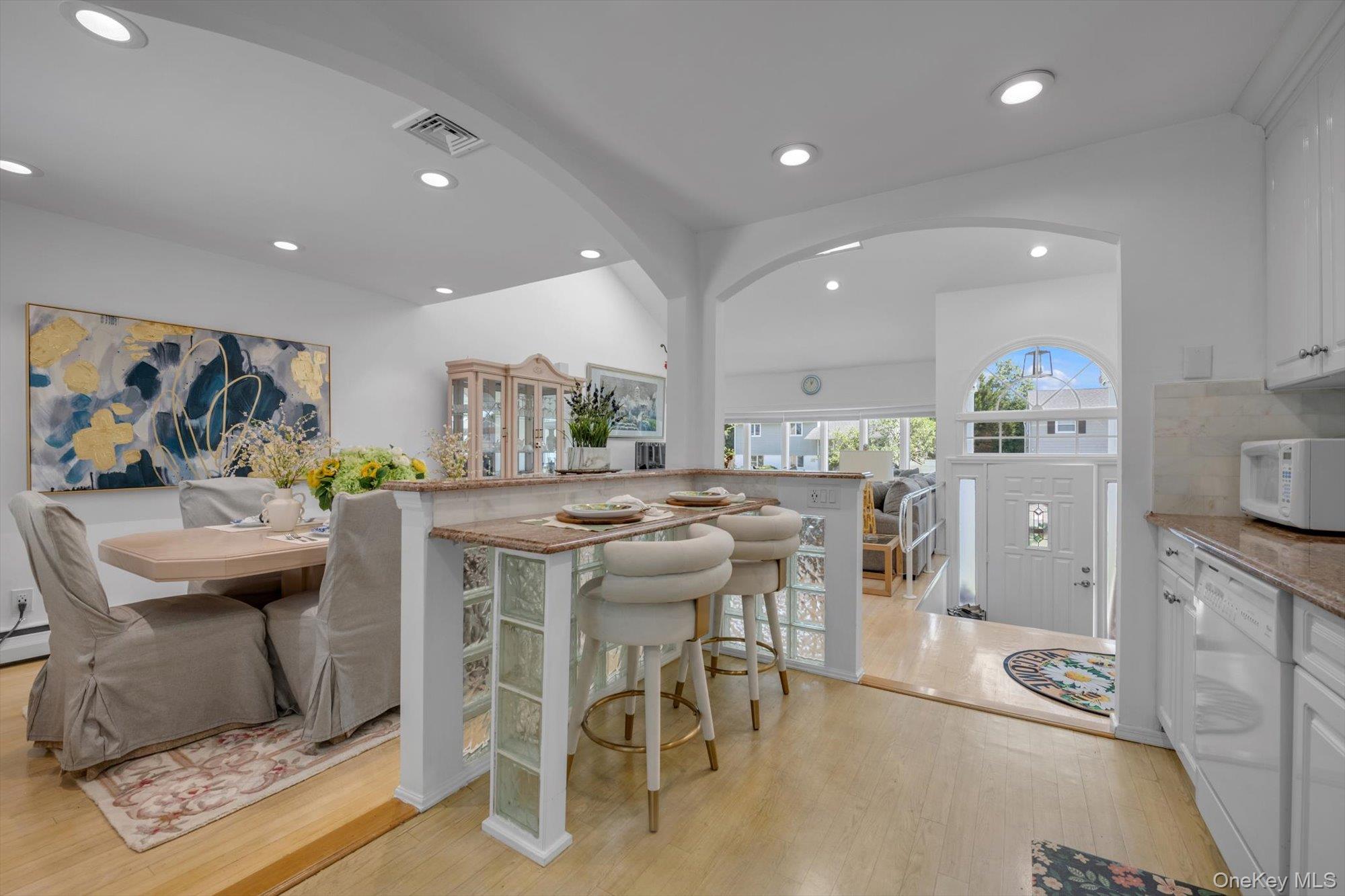 #6 photo, 38 Loretta Drive, ナッソー郡 Syosset , NY 11791