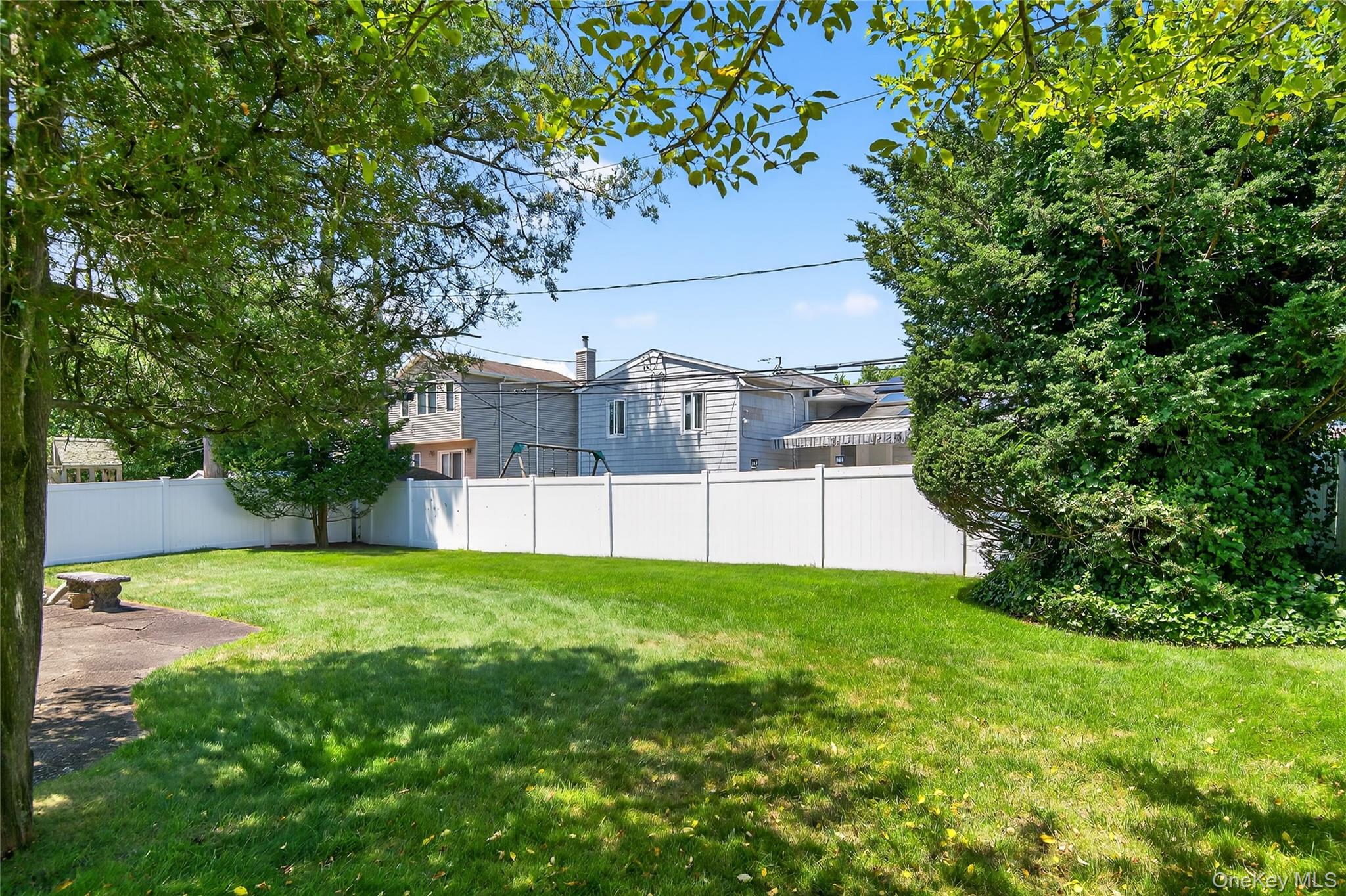 #5 photo, 43 Friendly Lane, Jericho , NY 11753