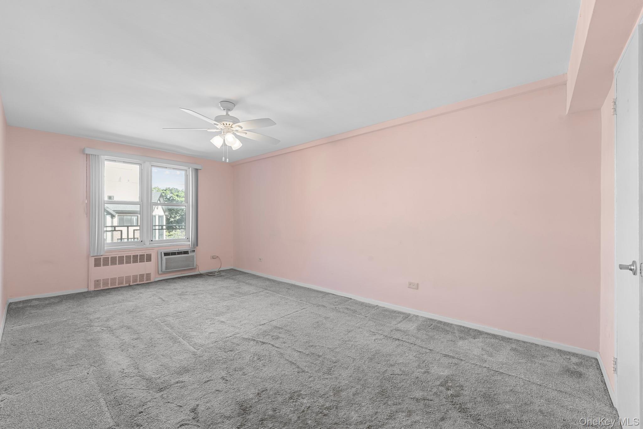 #15 photo, 241-20 Northern Boulevard, クイーンズ区 Douglaston , NY 11362