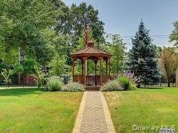 #15 photo, 20 Toehee Place, サフォーク郡 Islip , NY 11751