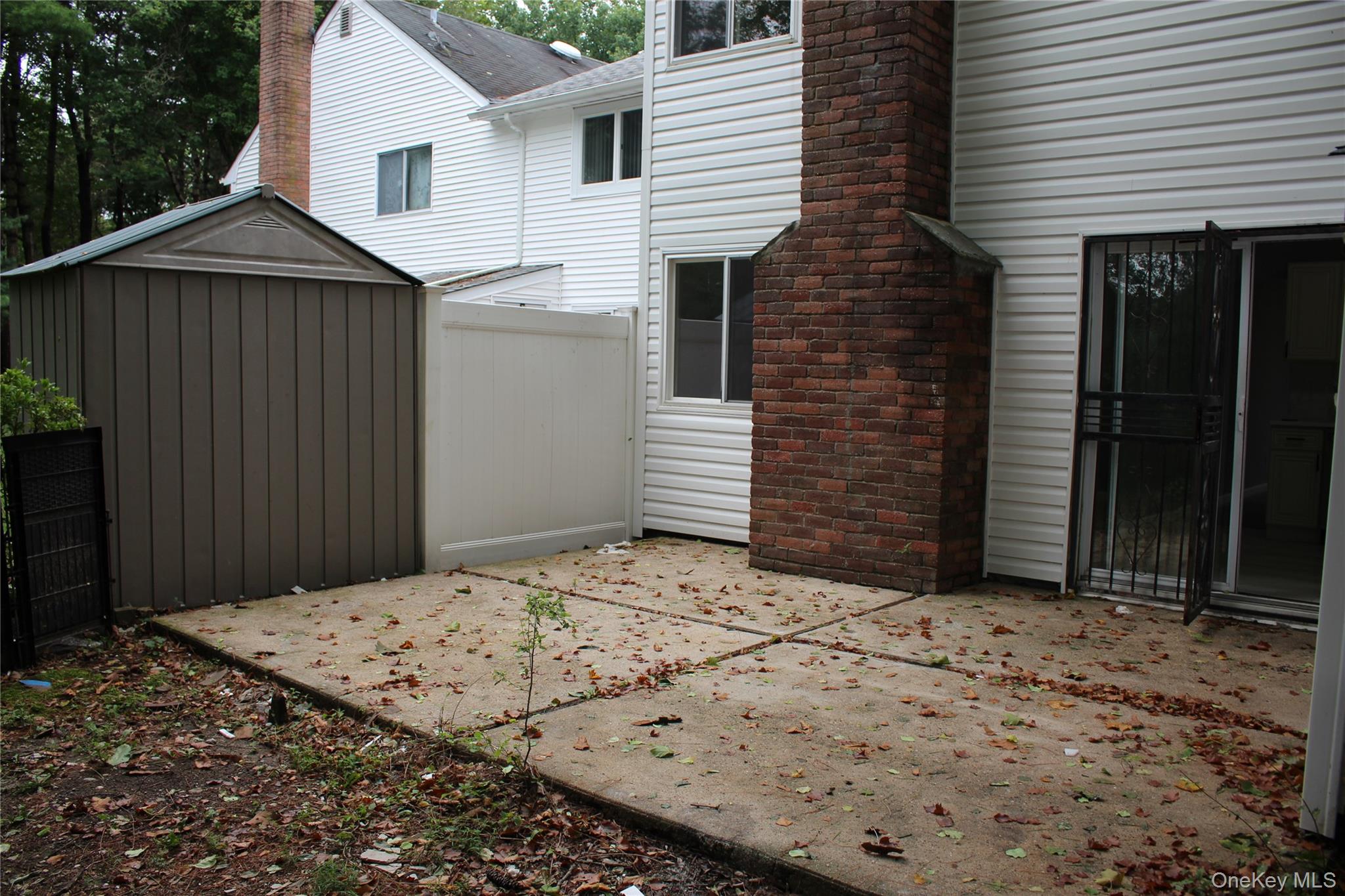 #14 photo, 8 Lexington Court, サフォーク郡 Coram , NY 11727