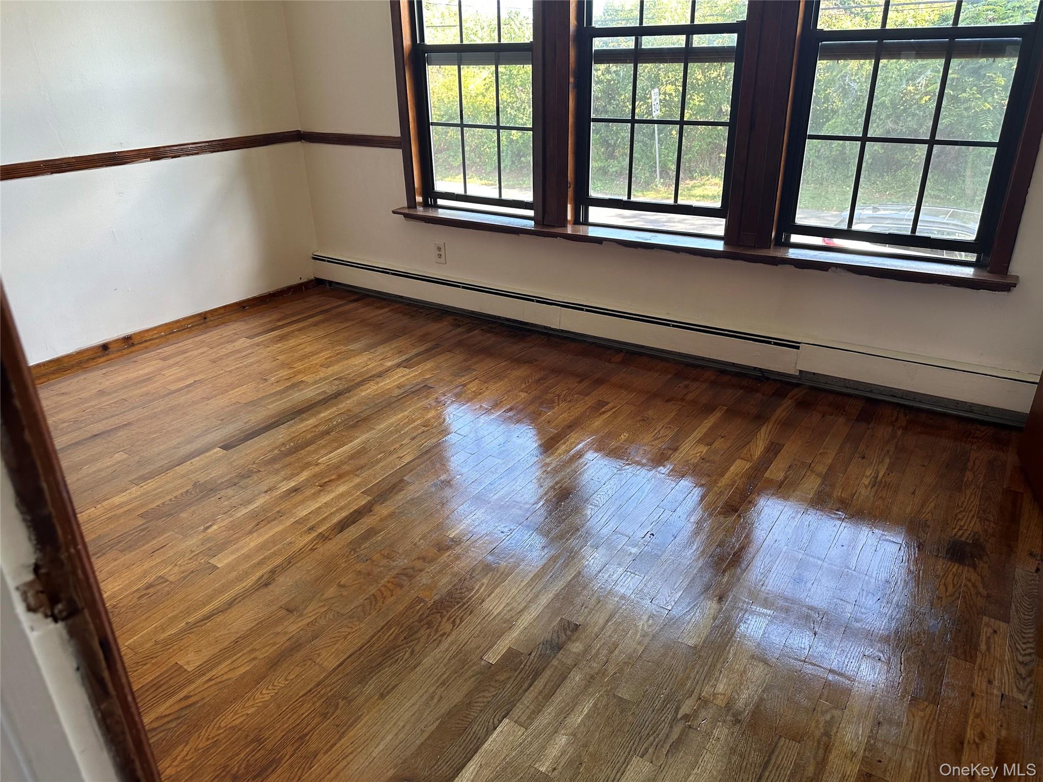 #4 photo, 676 Bohemia Parkway, Sayville , NY 11782