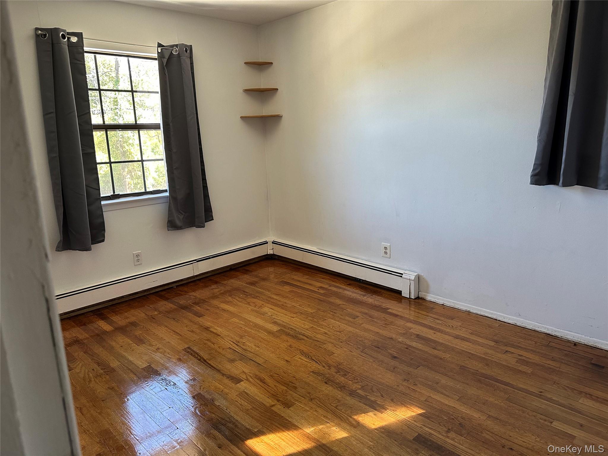 #7 photo, 676 Bohemia Parkway, Sayville , NY 11782