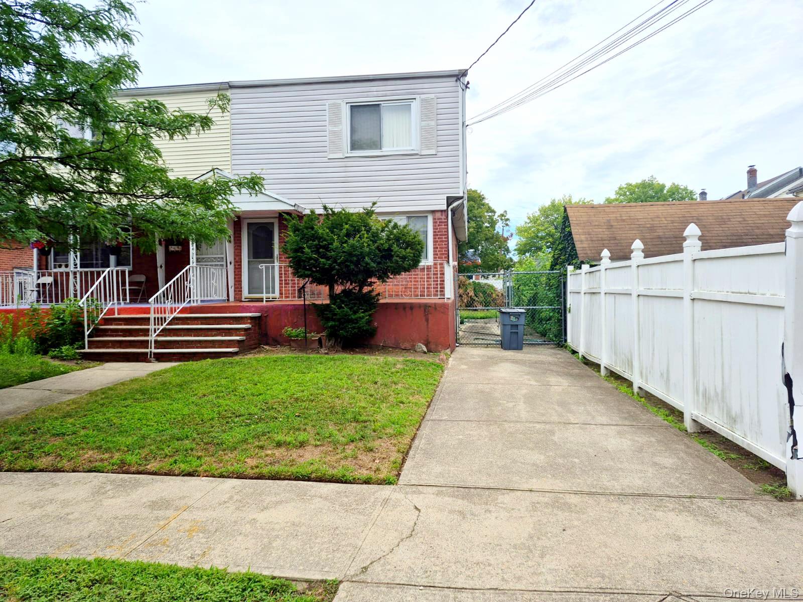 #3 photo, 109-49 176, Jamaica , NY 11433